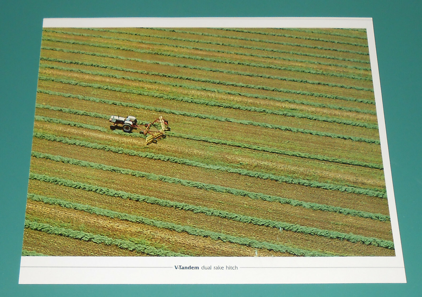Vintage 1980s NEW HOLLAND V-Tandem Dual Rake Hitch Farming Photo Ad Lancaster PA