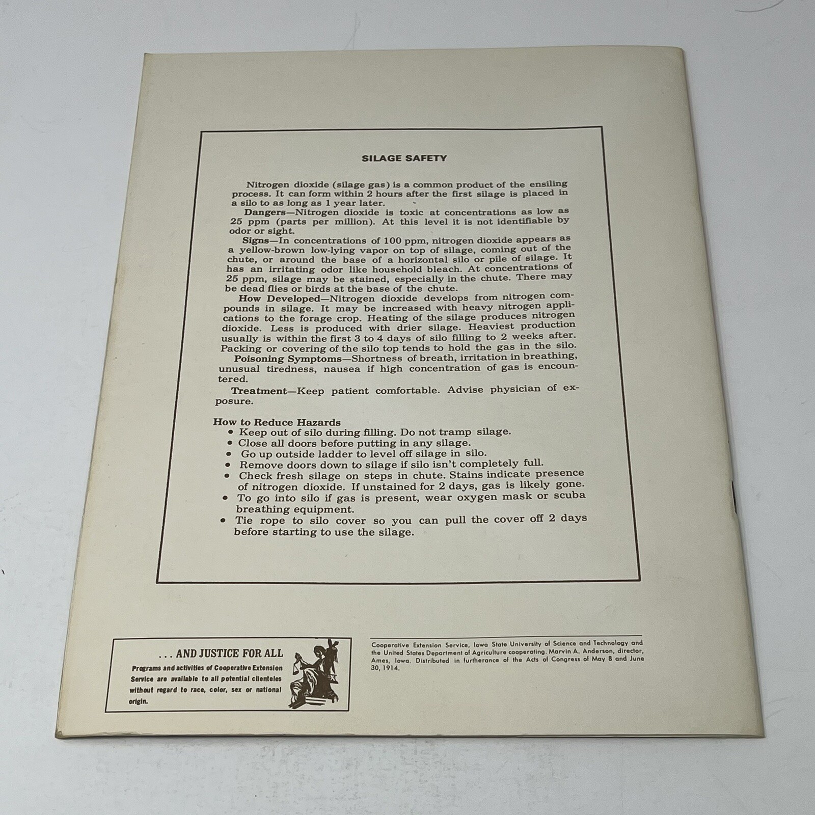 1972 Silage Production & Use Equipment Feeding Iowa State Informational Booklet