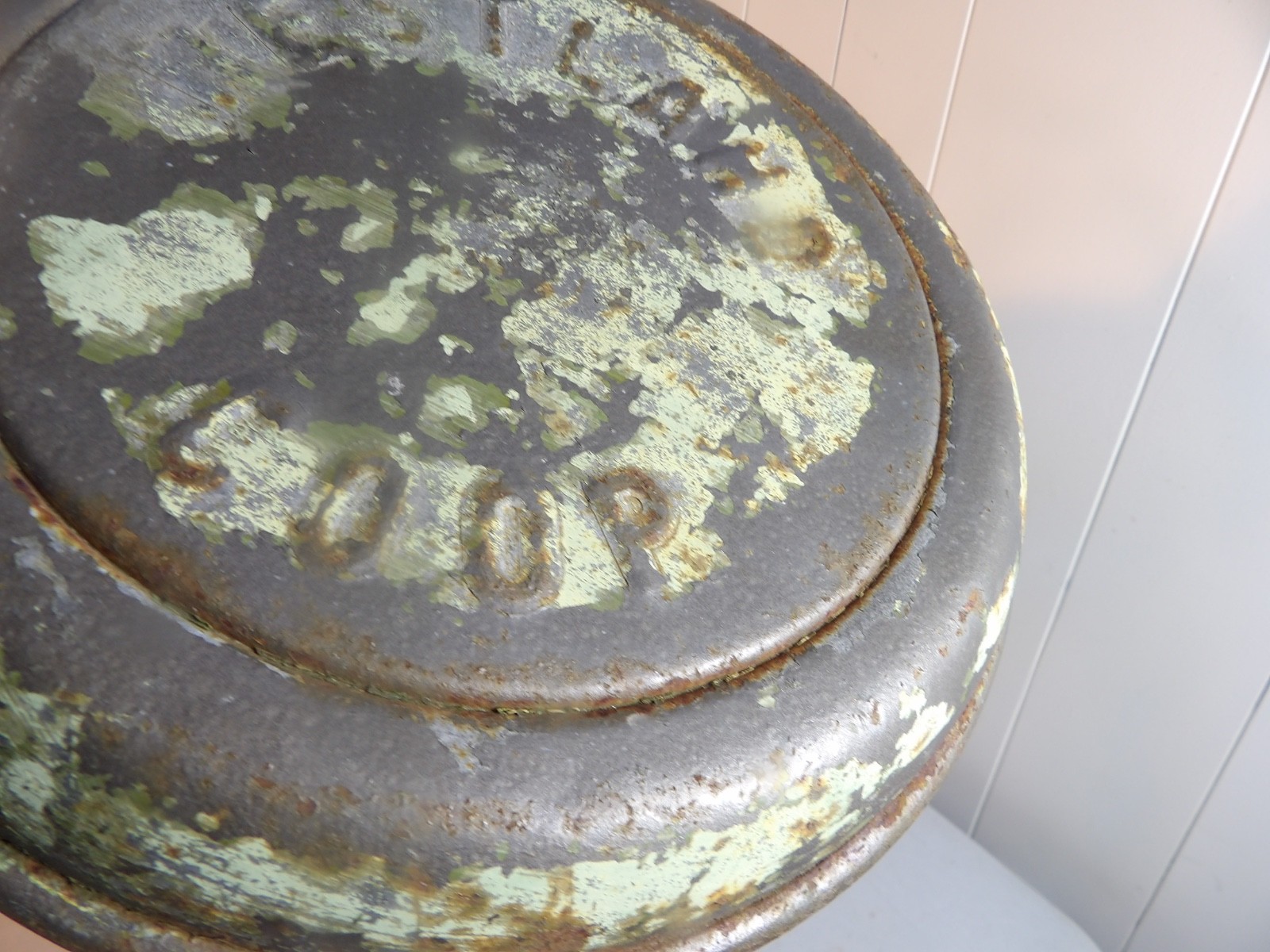 Vintage Westland Coop 5 Gallon Milk Can ( Rust hole in bottom )