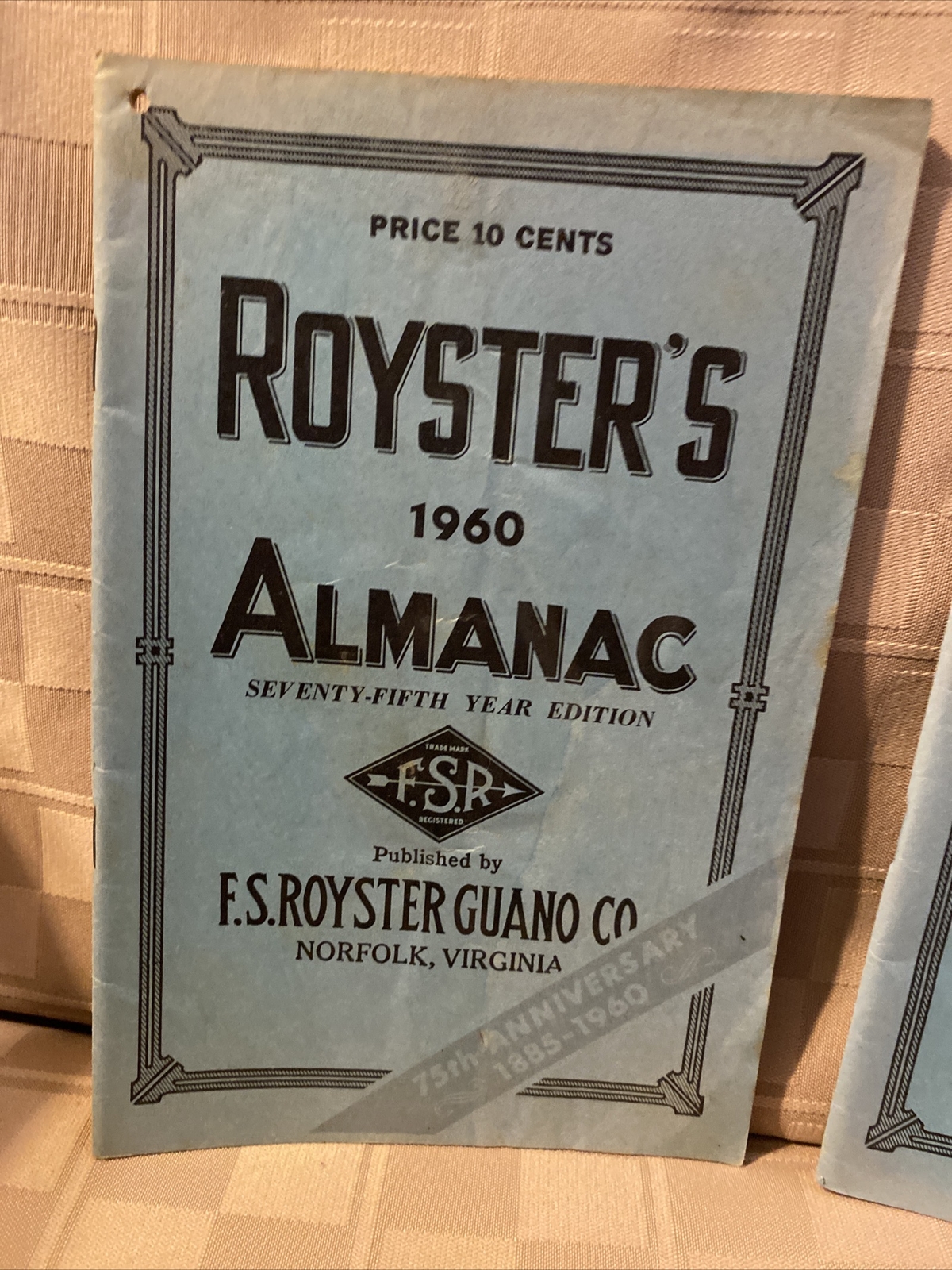 Vintage F.S.Royster Guano Farmer&rsquo;s Almanac