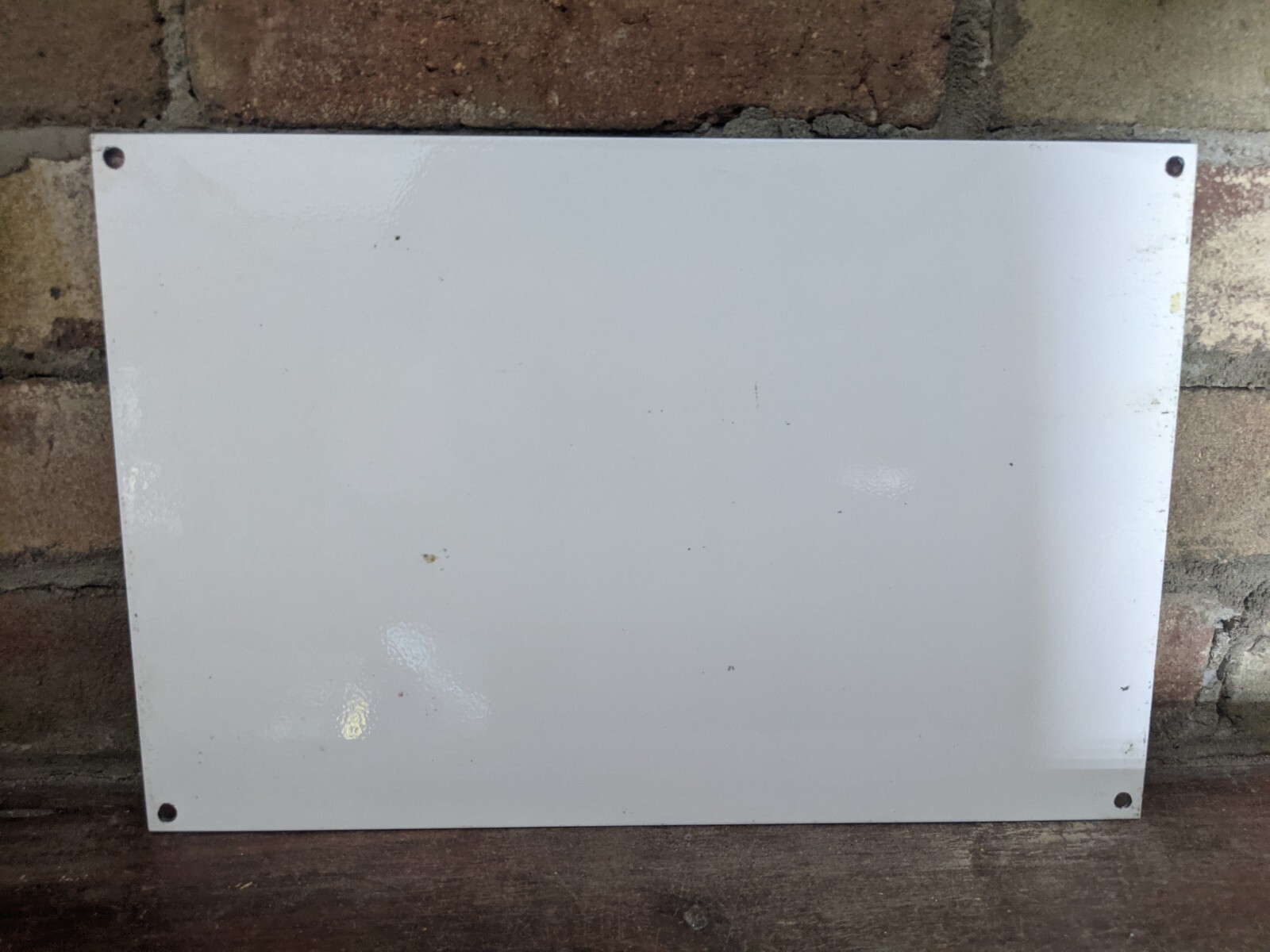 VINTAGE WHEEL HORSE FACTORY ACCESSORIES PORCELAIN METAL SIGN 12&Prime; X 8&Prime;