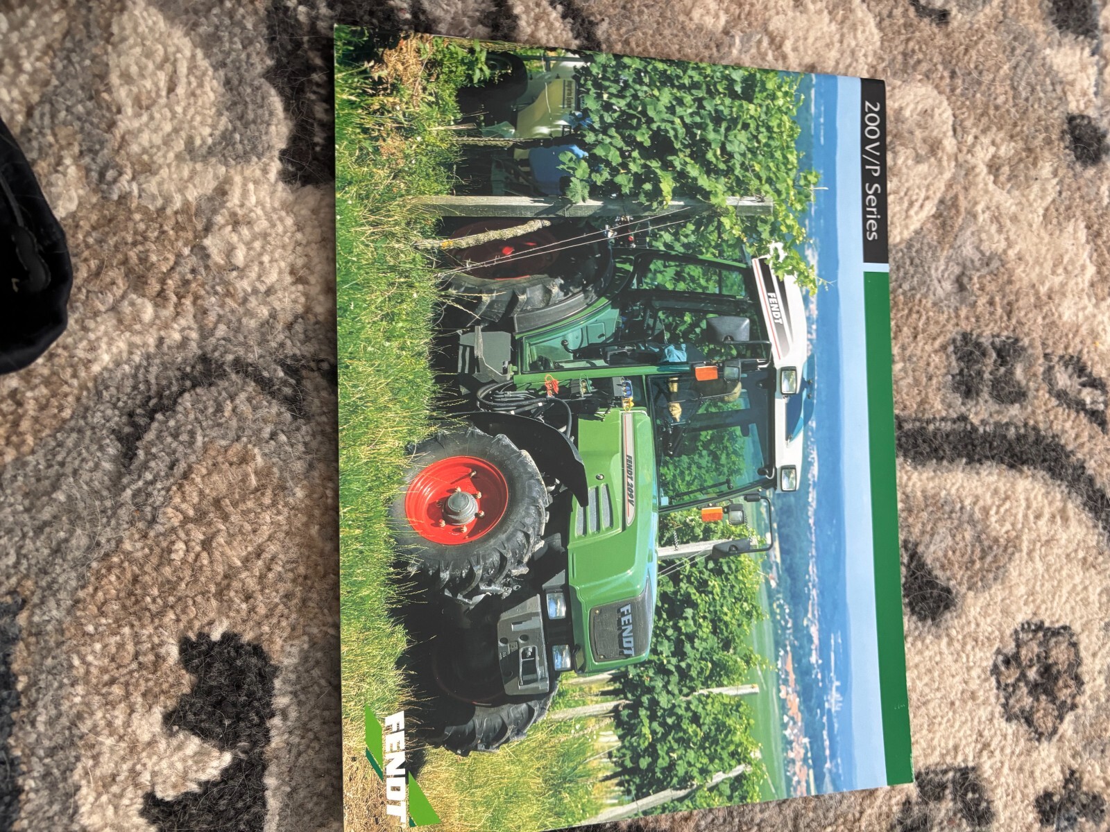 Fendt 200 V/P Series Tractor Brochure FCCA25 ver2