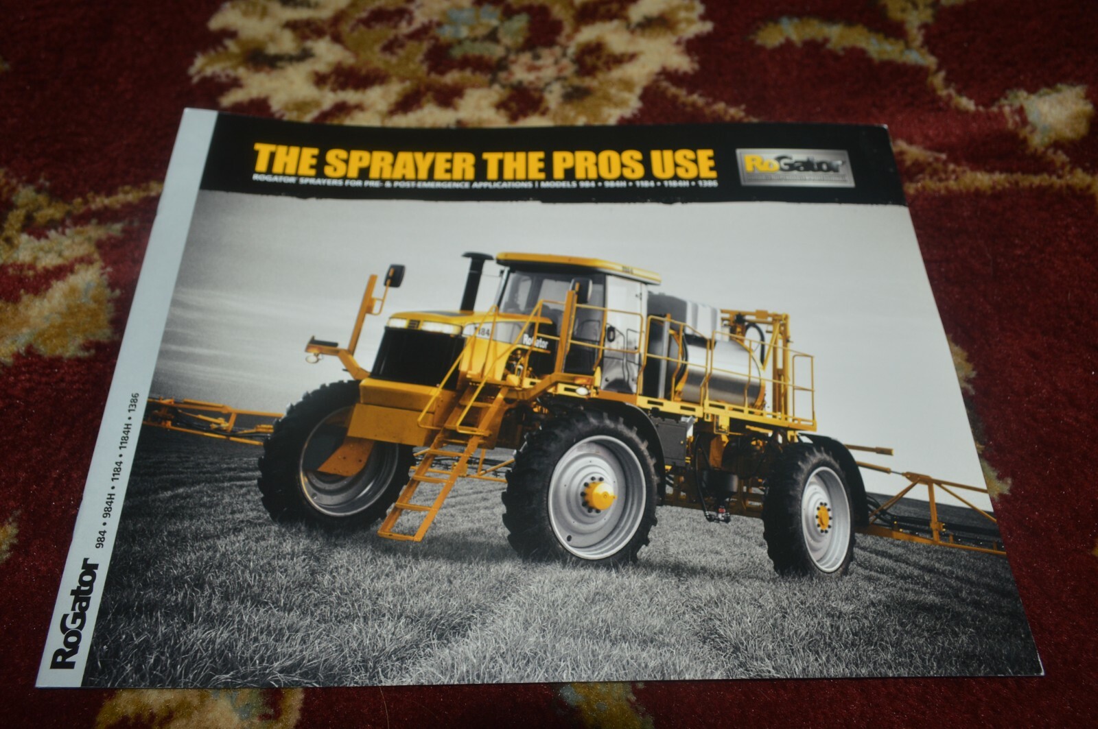 Rogator 984 984H 1184 1184H 1386 Sprayer Brochure FCCA