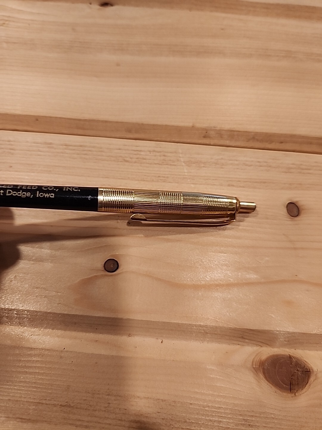 Vtg Dr MacDonald&rsquo;s Vitamized Feed Co Pen Fort Dodge Iowa