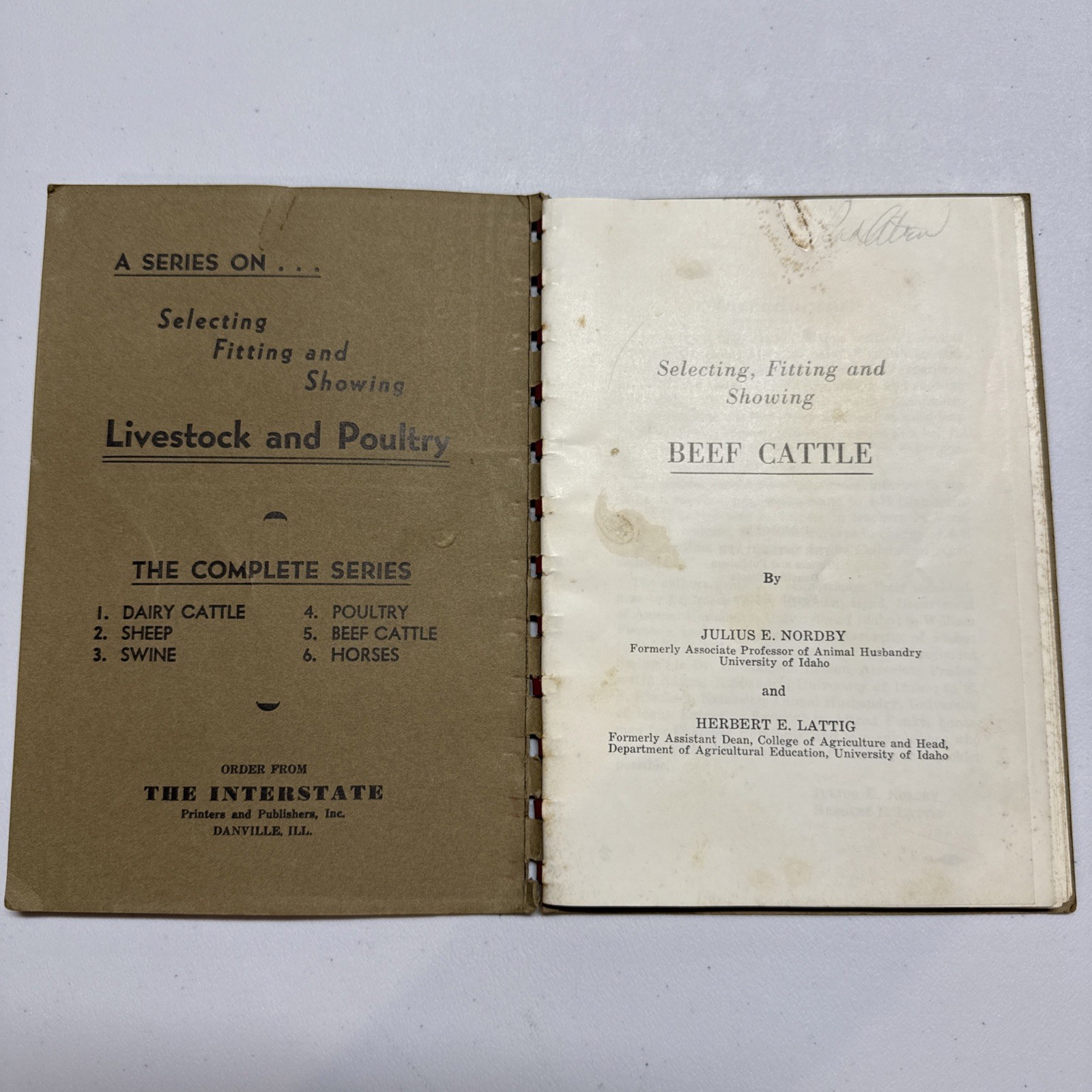 Beef Cattle Selecting Fitting Showing Nordby & Lattig Fourth, Edition, 1948