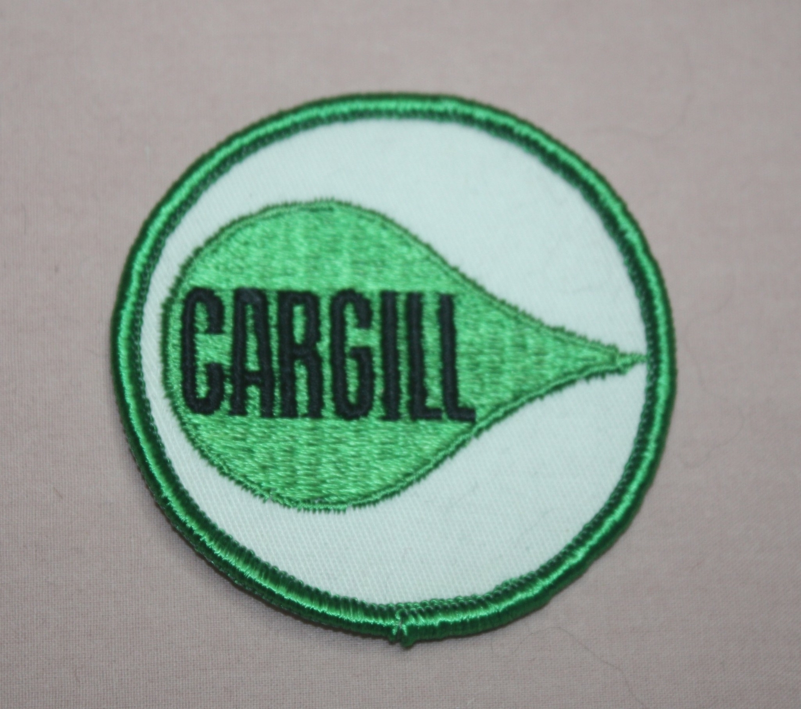 VINTAGE CARGILL GRAIN ELEVATOR HAT/ JACKET PATCH AGRICULTURAL CONGLOMERATE