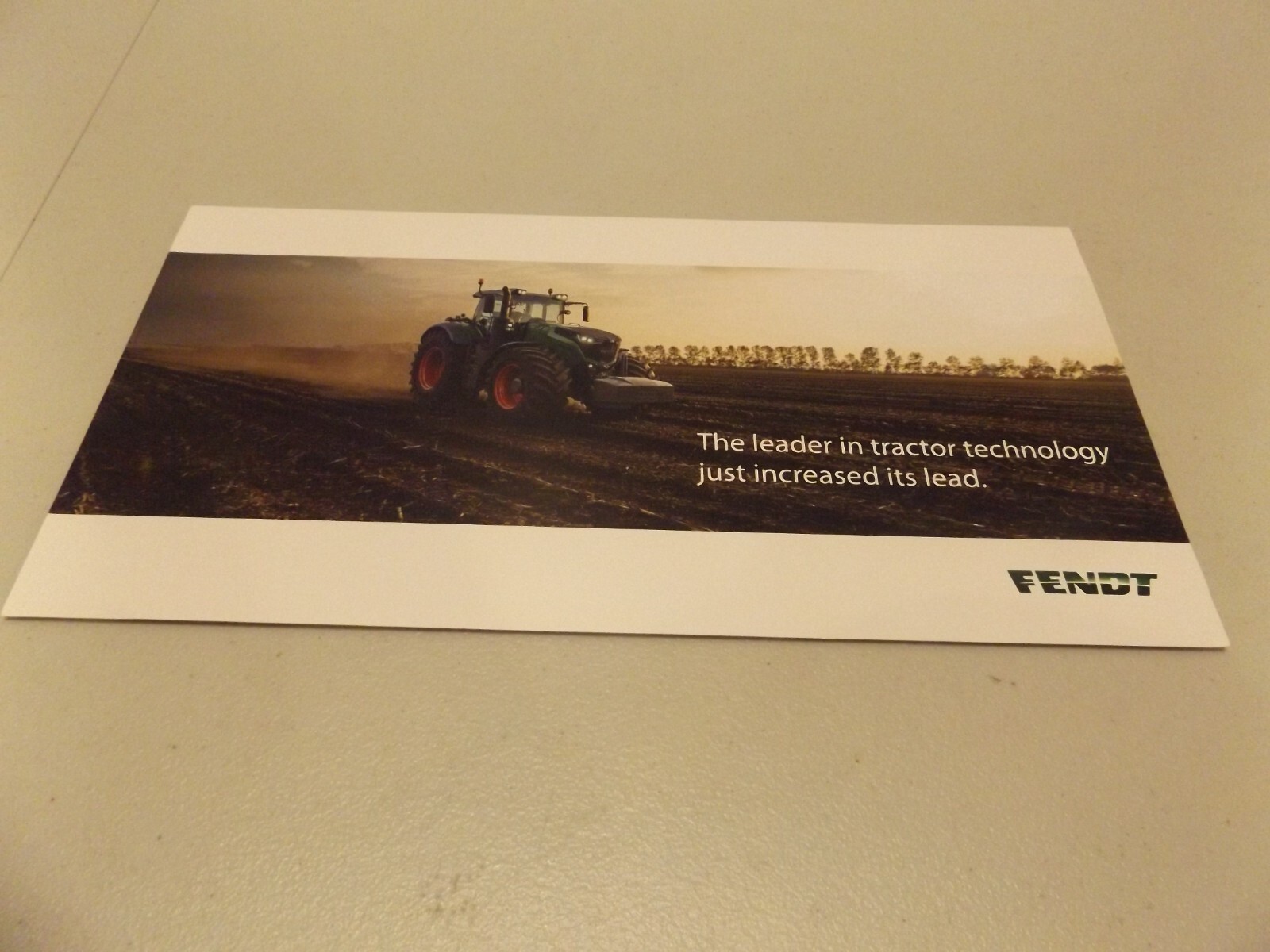FENDT « THE LEADER IN TRACTOR TECHNOGY JUST INCREASED ITS LEAD », LIT # FT15S003CR