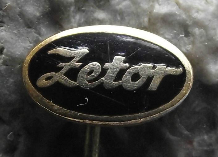 Oval Zetor Tractor Farming Farm Agricultural Machines Advertising Pin Badge