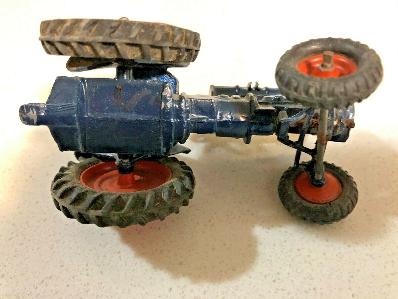 Vintage Boxed Britains No.128F Lead Fordson Major Tractor Model – Rubber Tyres