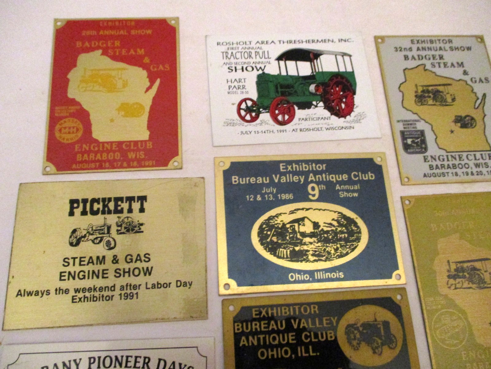 14 VINTAGE 1980-95 THRESHING STEAM GAS SHOW DASH PLAQUES MINNESOTA WIS. & ILL.