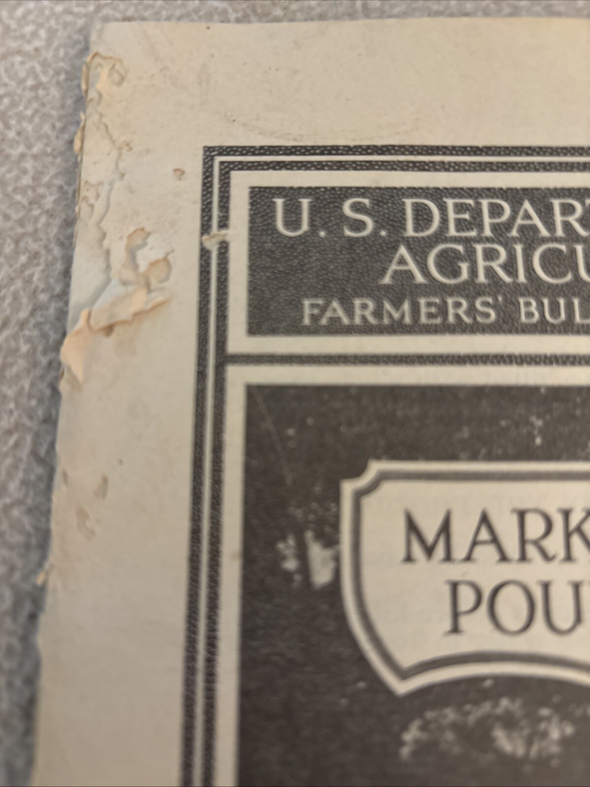 Two U.S.D.A. Famers&rsquo; Bulletins Marketing Poultry 1931 & Swine Production 1928
