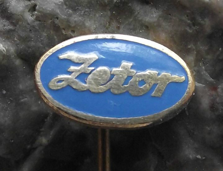 Oval Zetor Tractor Farming Farm Agricultural Machines Advertising Pin Badge