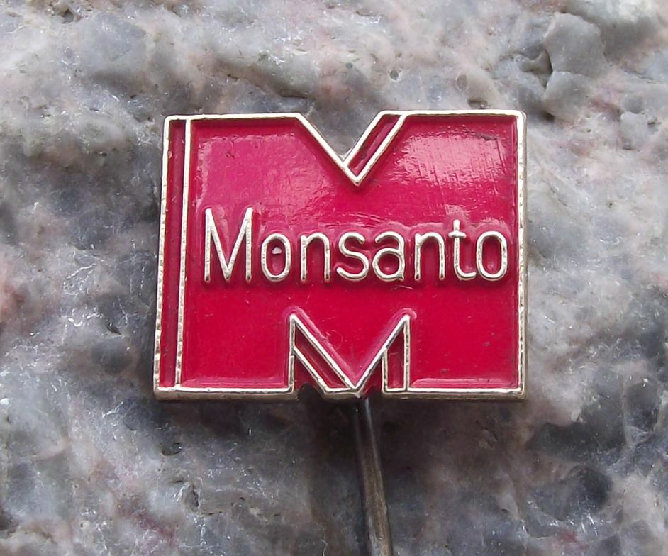 Vintage Monsanto USA Farming Agricultural Agrochemical Chemical Firm M Pin Badge