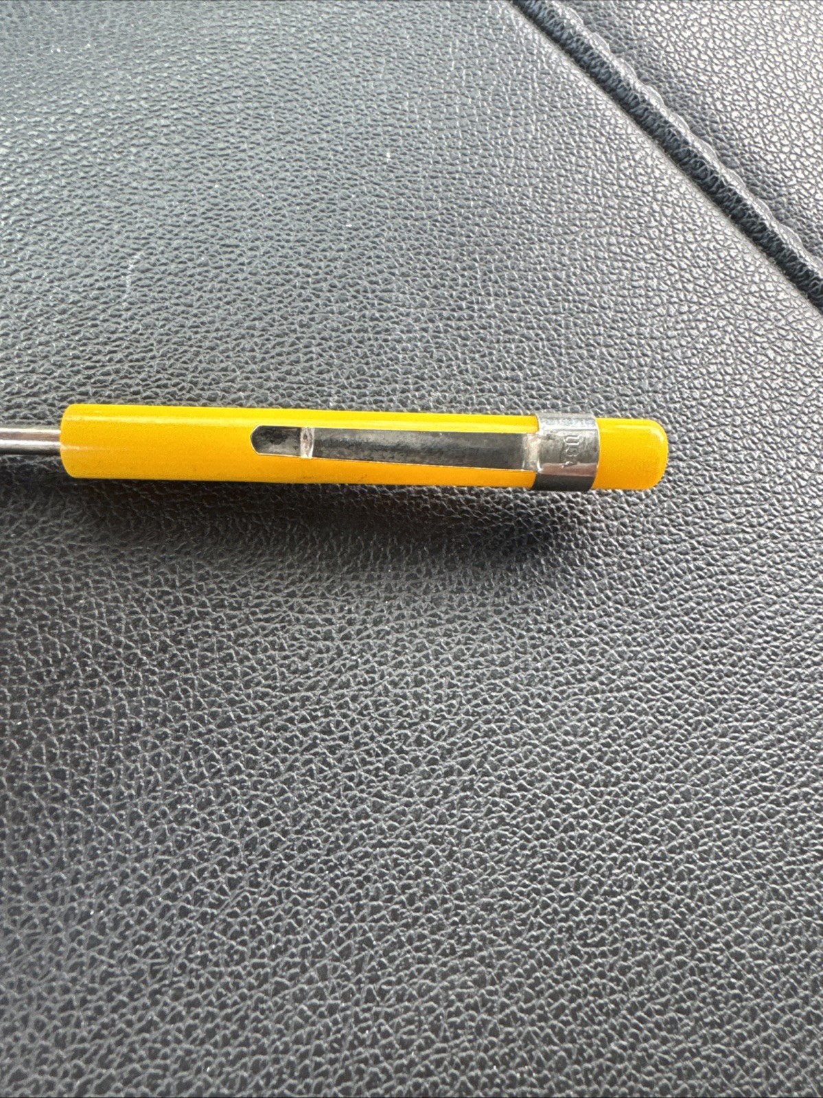 Vintage Sperry New Holland Dealer Advertising Screwdriver With Pocket Clip
