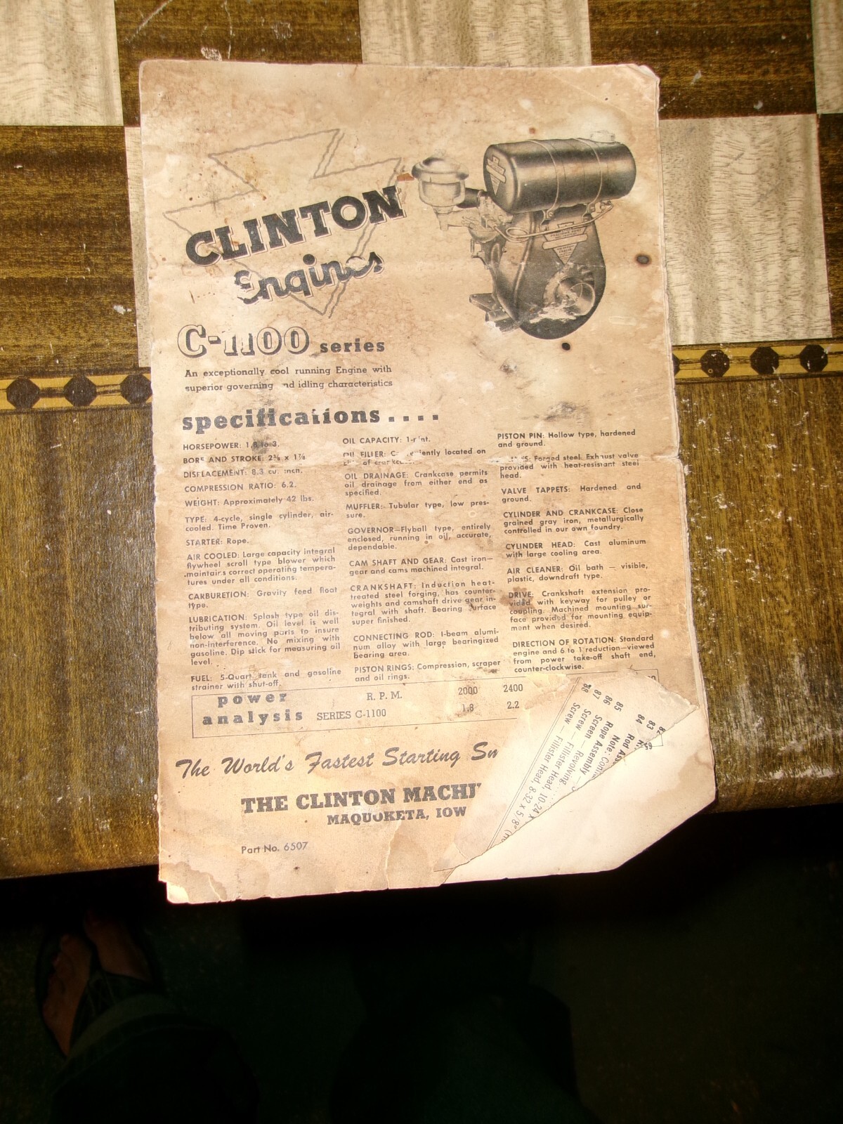 Vintage Clinton Engines 1100 series Manual Brochure has engine specs