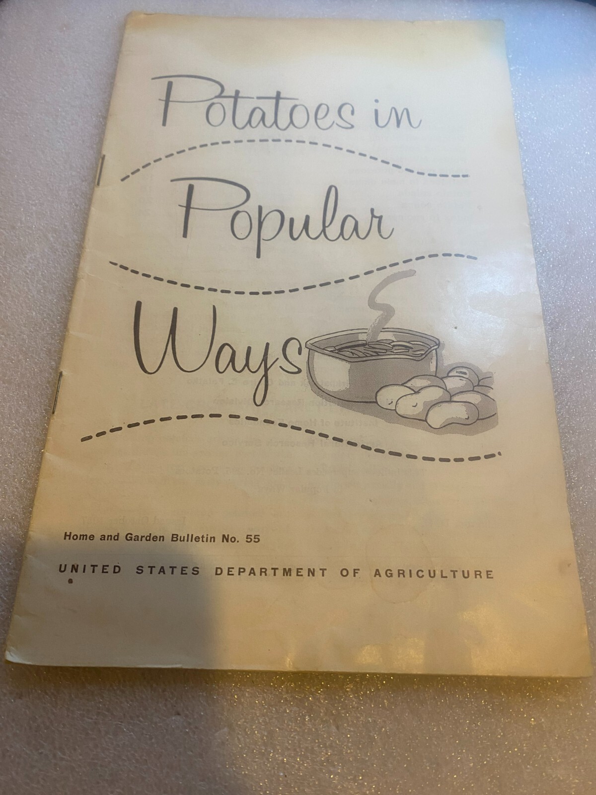 Vintage/Rare- Potatoes in Popular Ways- Farm Brochure USDA issued October 1957