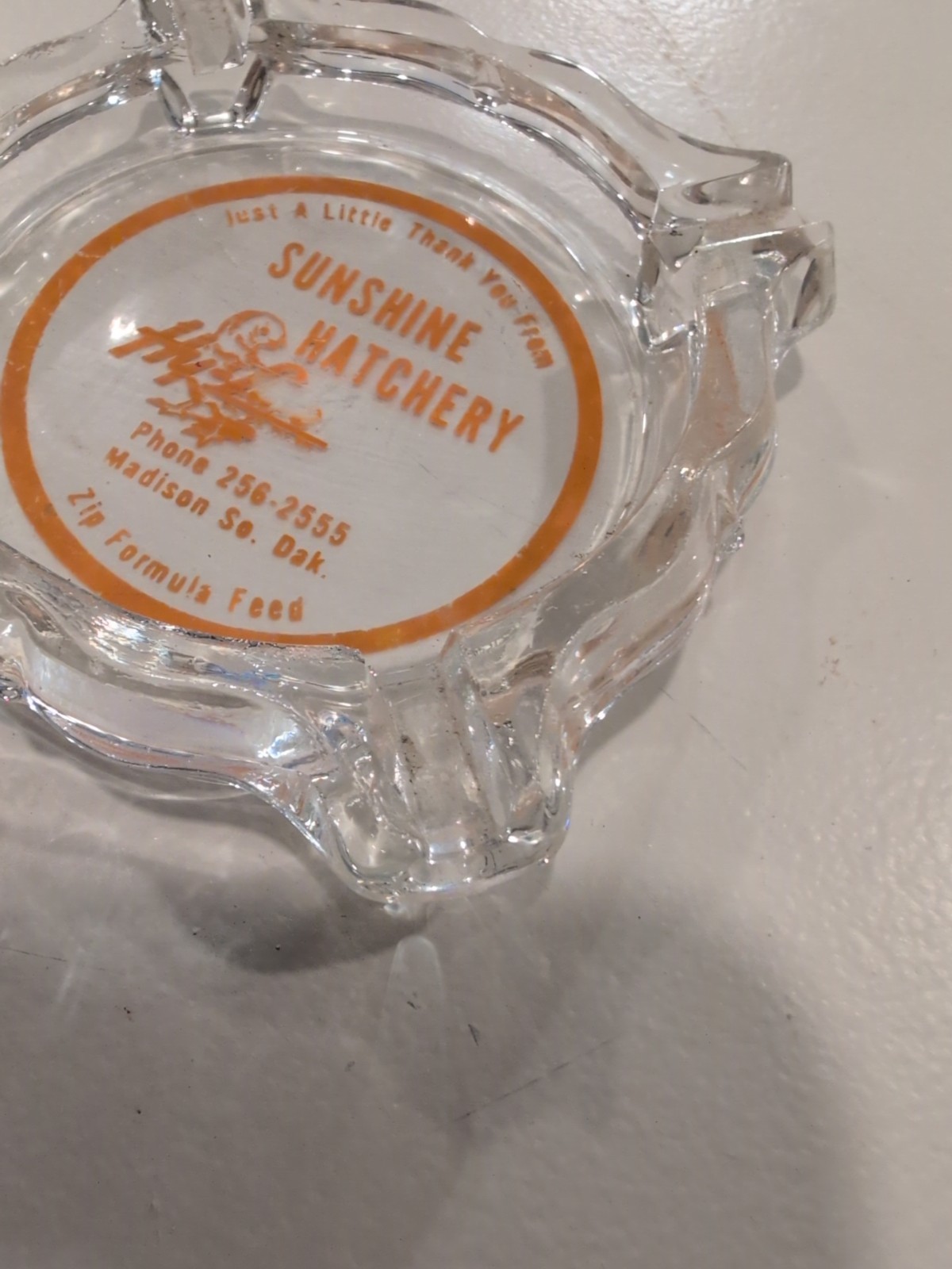 Vtg Sunshine Hatchery Glass Ashtray Madison South Dakota Zip Feed Hy-Line