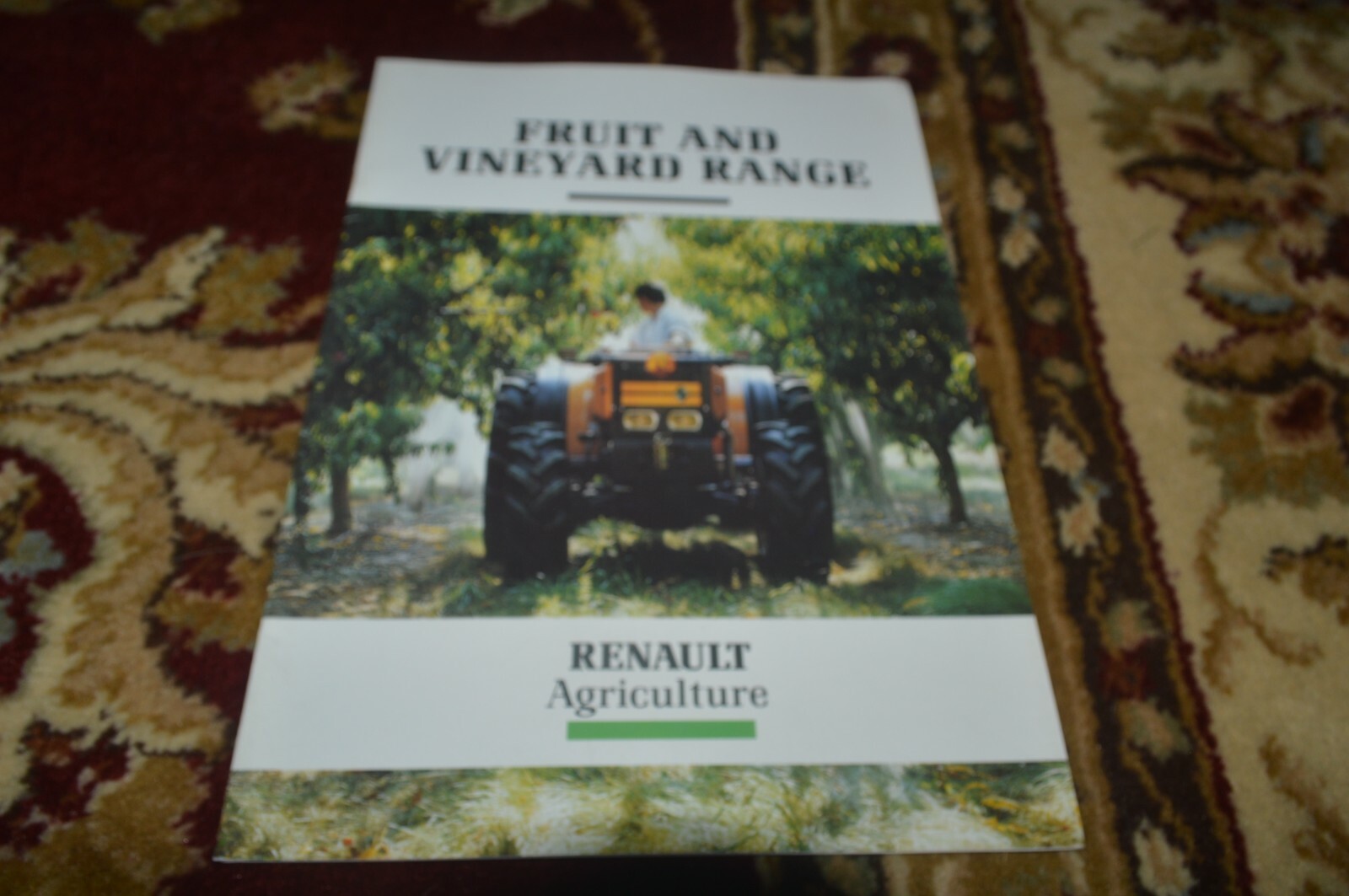 Renault Fruit & Vineyard Tractor Brochure FCCA