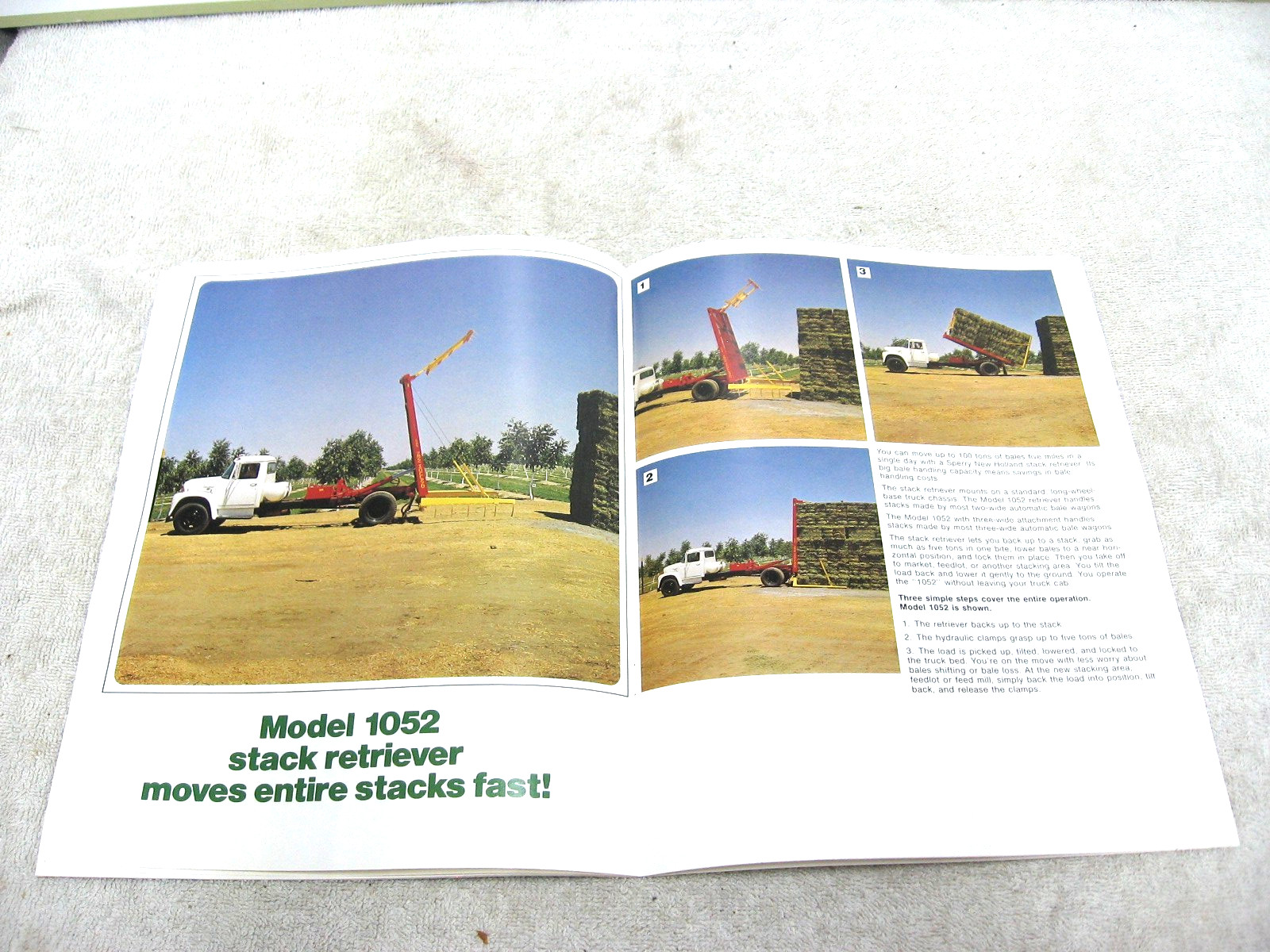 VINTAGE 1980 NEW HOLLAND SELF PROPELLED AUTOMATIC BALE WAGON BROCHURE 1002 1068