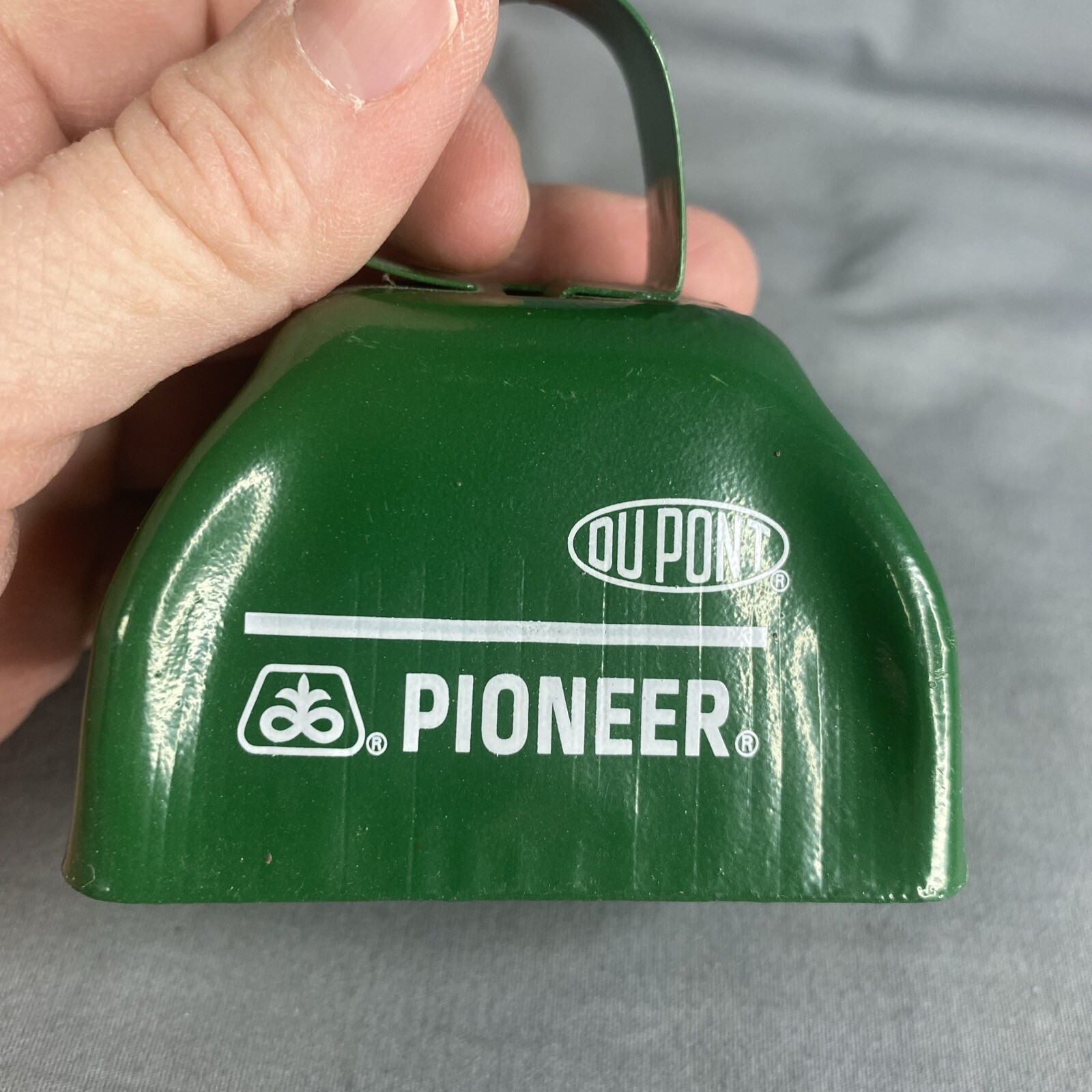 Du Pont Pioneer Cowbell Advertiser