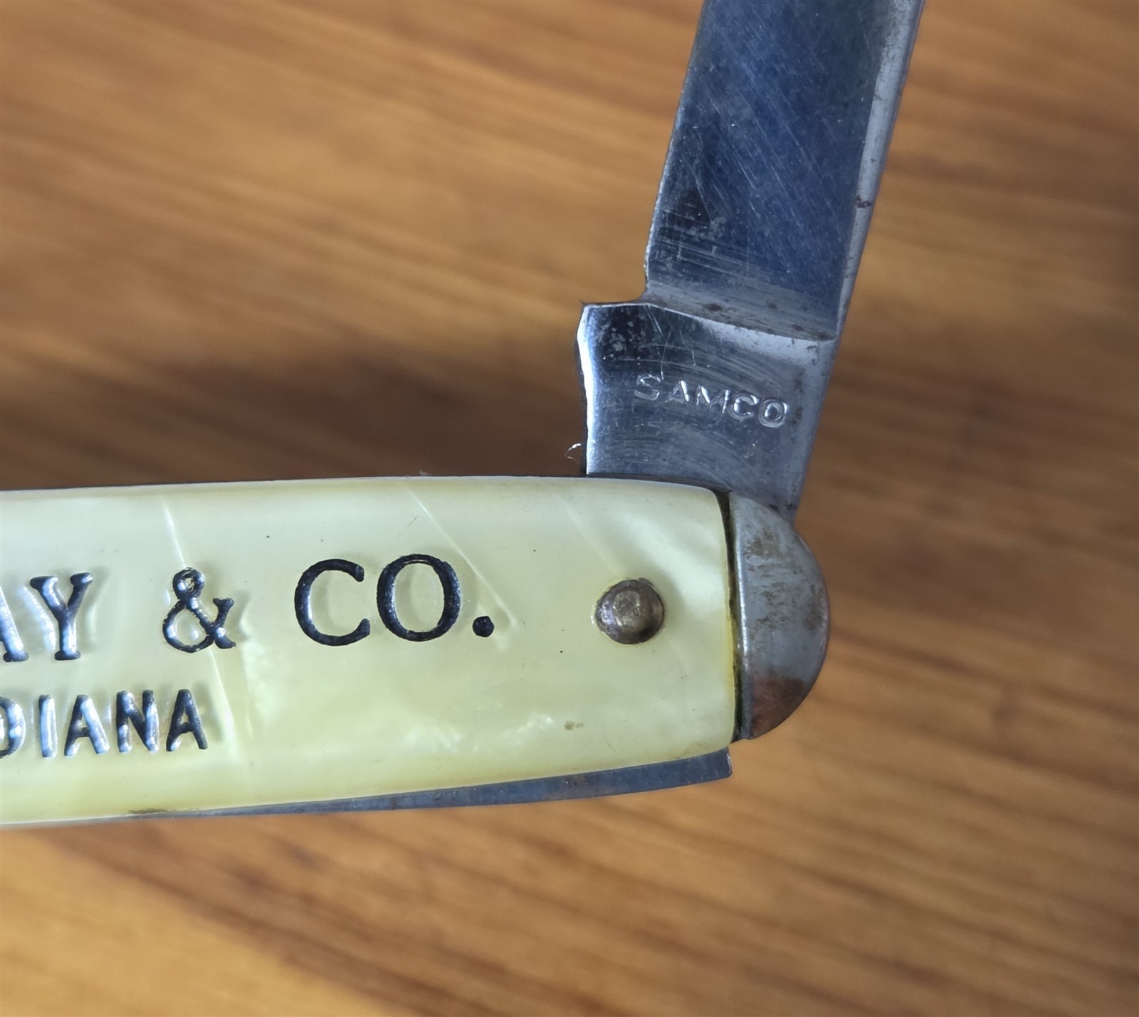 VINTAGE KENNETT MURRAY & CO 2-BLADE POCKETKNIFE VALPARAISO INDIANA 3-1/8&Prime; CLOSED