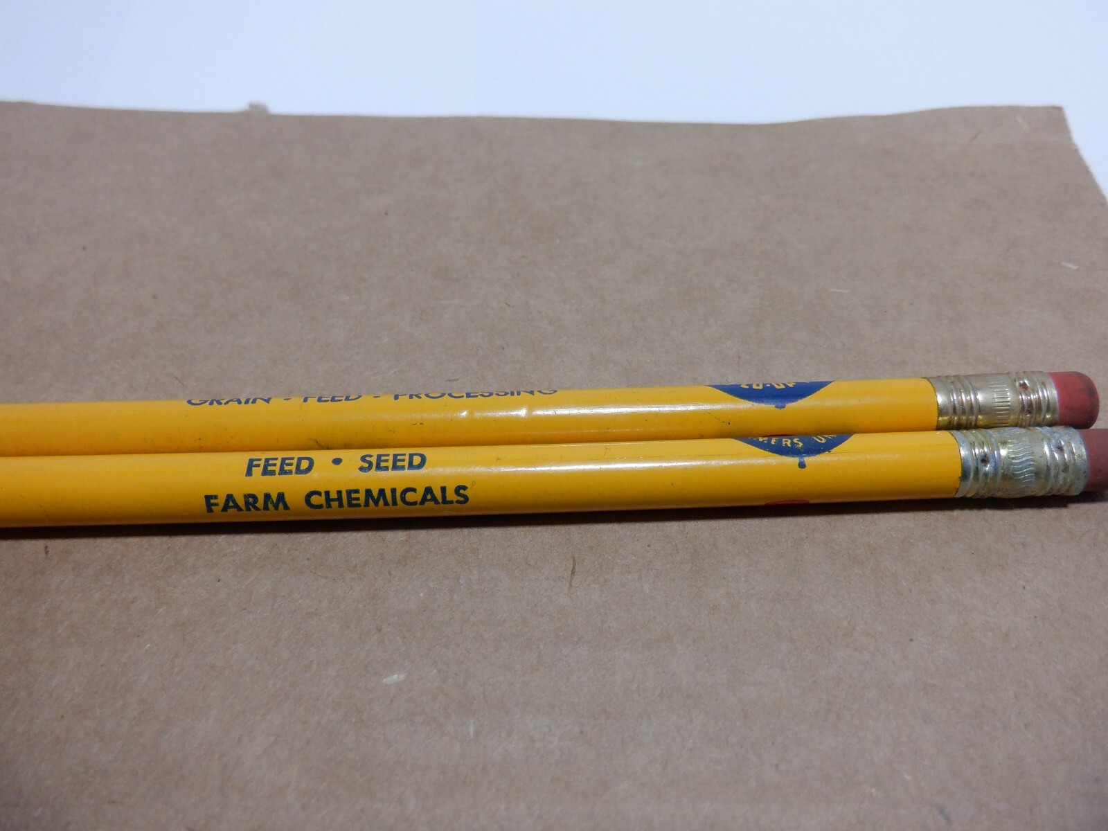 VINTAGE FARMERS UNION GRAIN TERMINAL ASS&rsquo;N GTA PENCILS DIFFERENT UNSHARPENED NOS