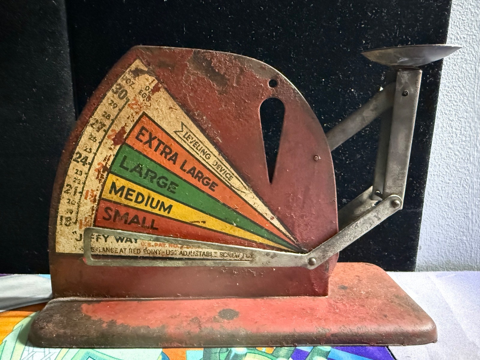VTG « Jiffy Way » Farm Master Co. Owatonna Minnesota Red Metal Egg Scale