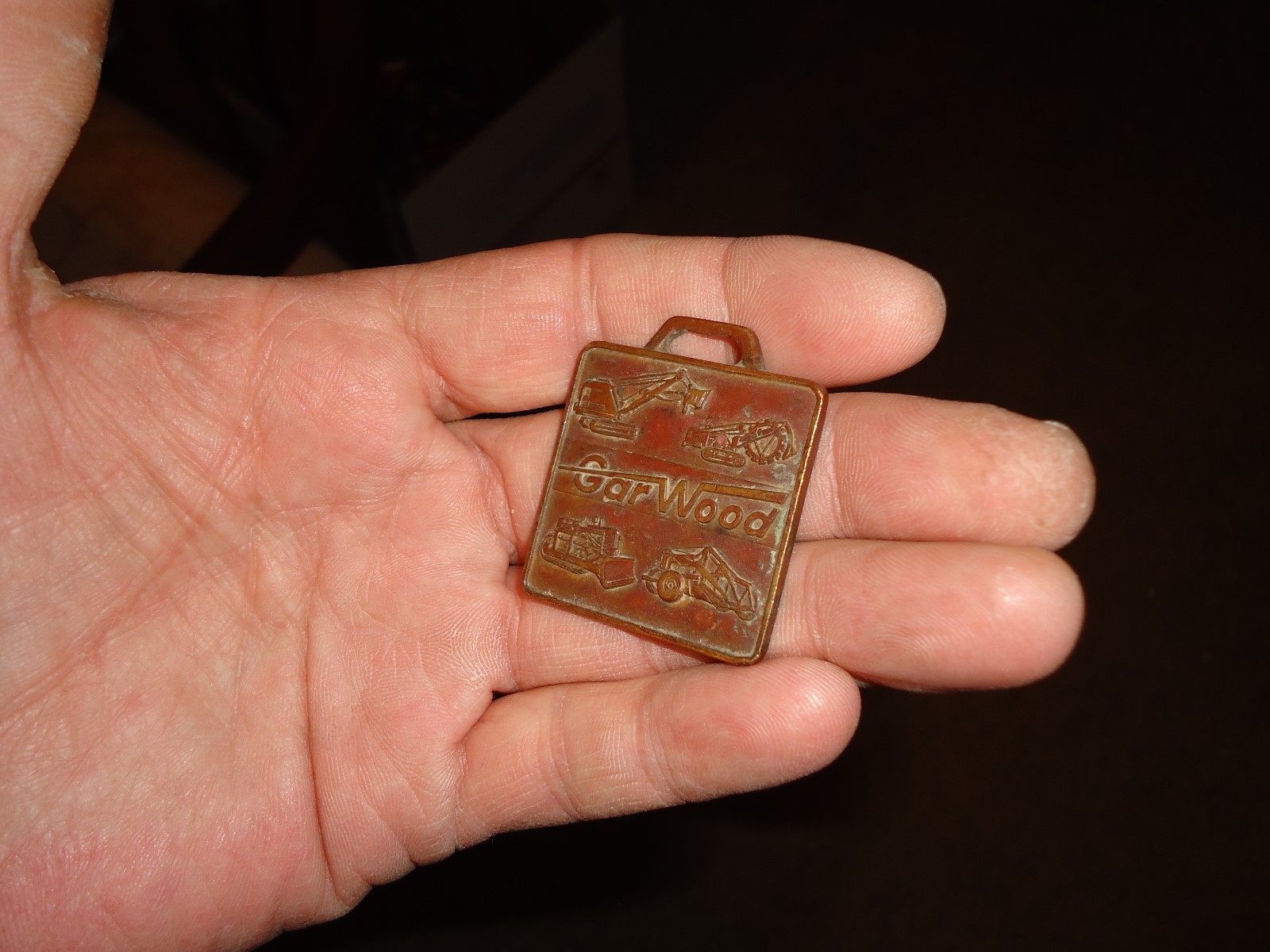 RARE Buckeye Garwood Industries Findlay Ohio, Shovels Dozer Ditcher Keychain
