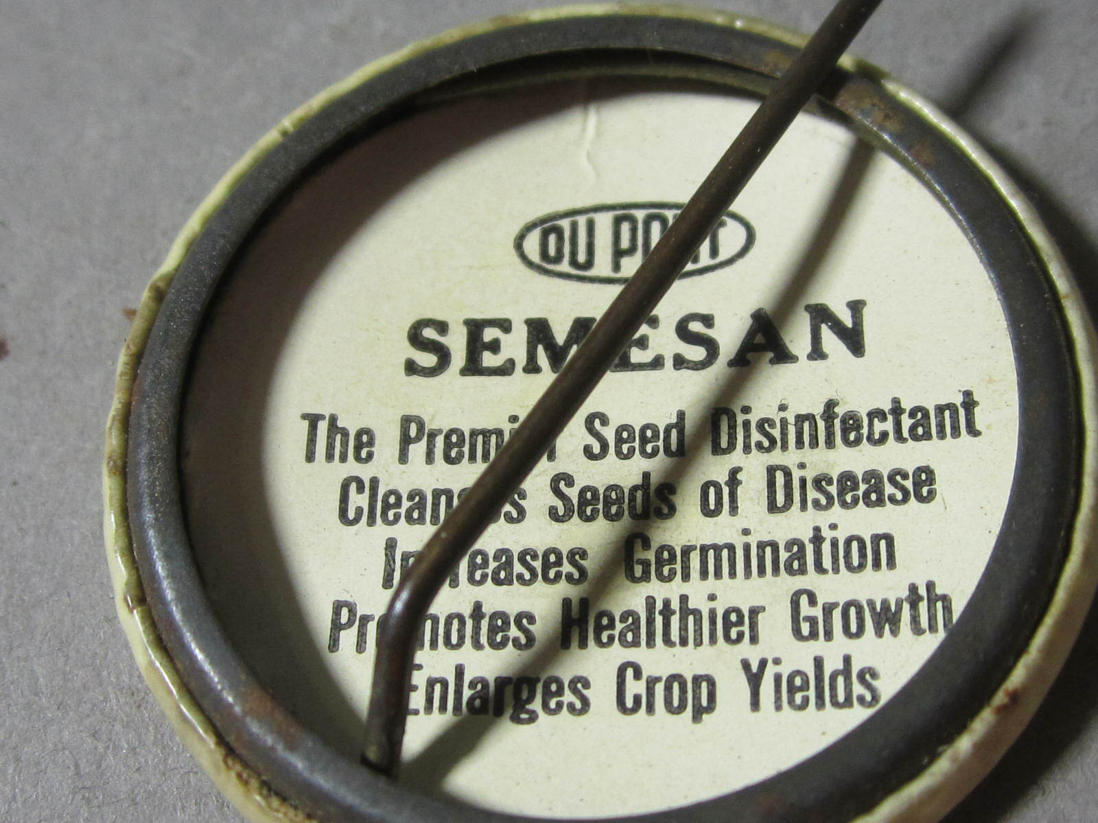 DuPont Semesan Advertising Pin Back Button Shenandoah Iowa Healthy Seeds