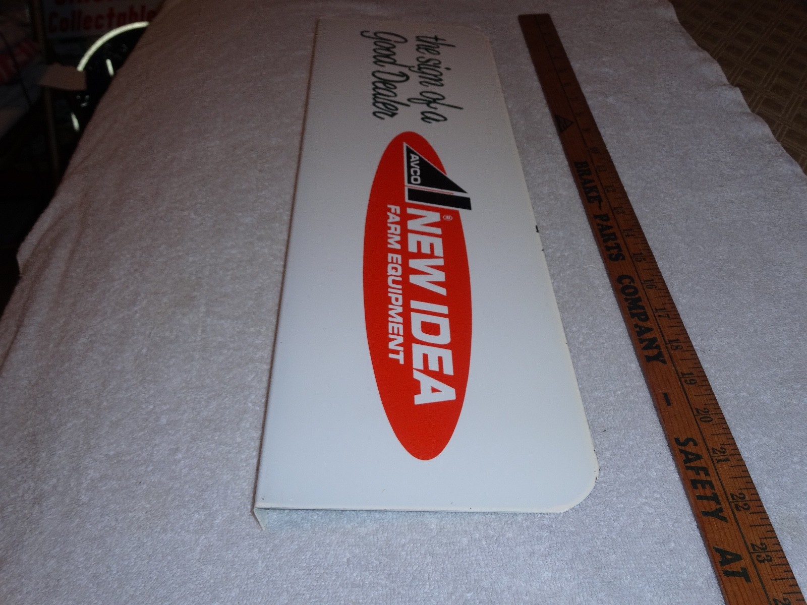 VINTAGE ANTIQUE ORIGINAL NEW IDEA FARM EQUIPMENT TRACTOR DEALER 21.5&Prime; METAL SIGN