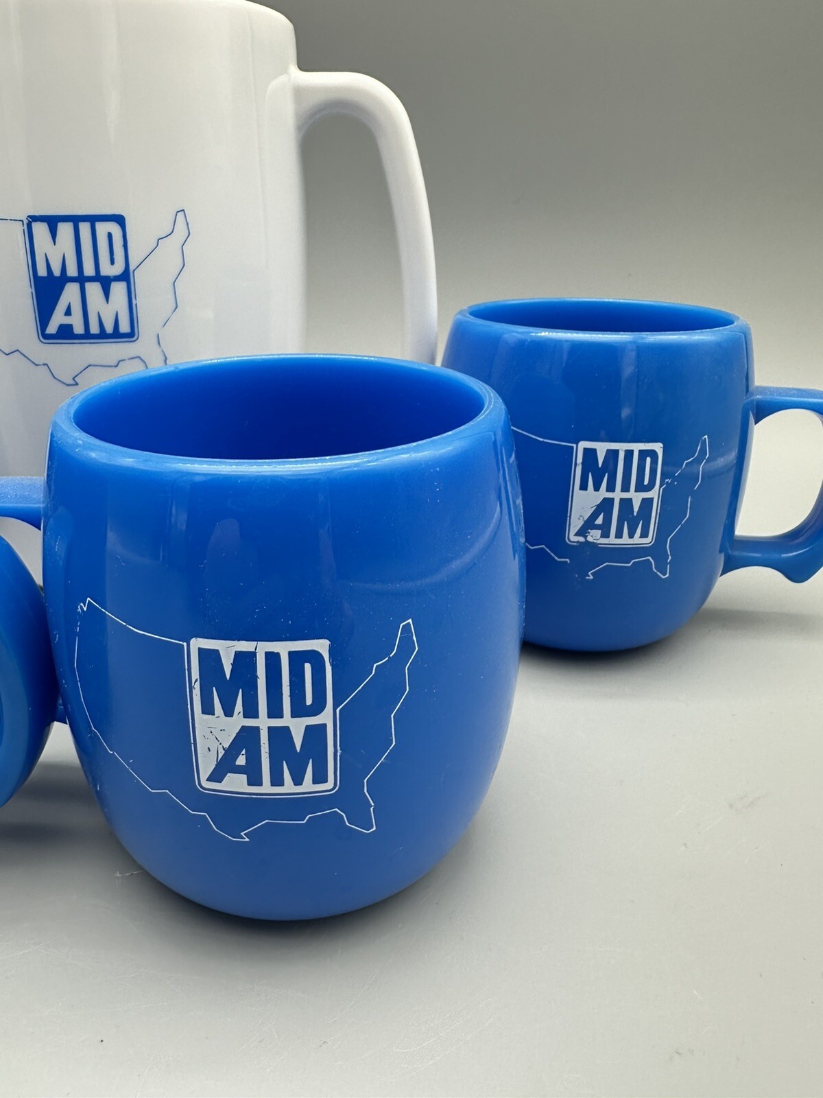 Vintage Mid Am Dairy Farm Water Pitcher Cups Advertisment RARE FIND