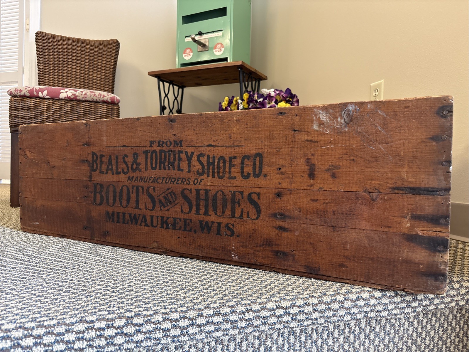 XL Antique Wooden Crate Beals & Torrey Shoe Co. Milwaukee Wisconsin Boot Box