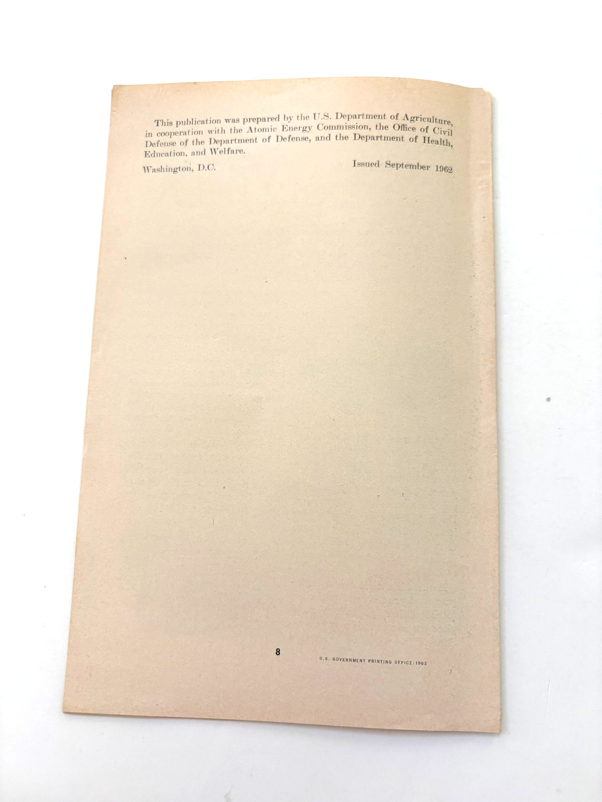 1962 U.S Dept. of Agriculture Pamphlet « Your Livestock Can Survive Fall Out » *