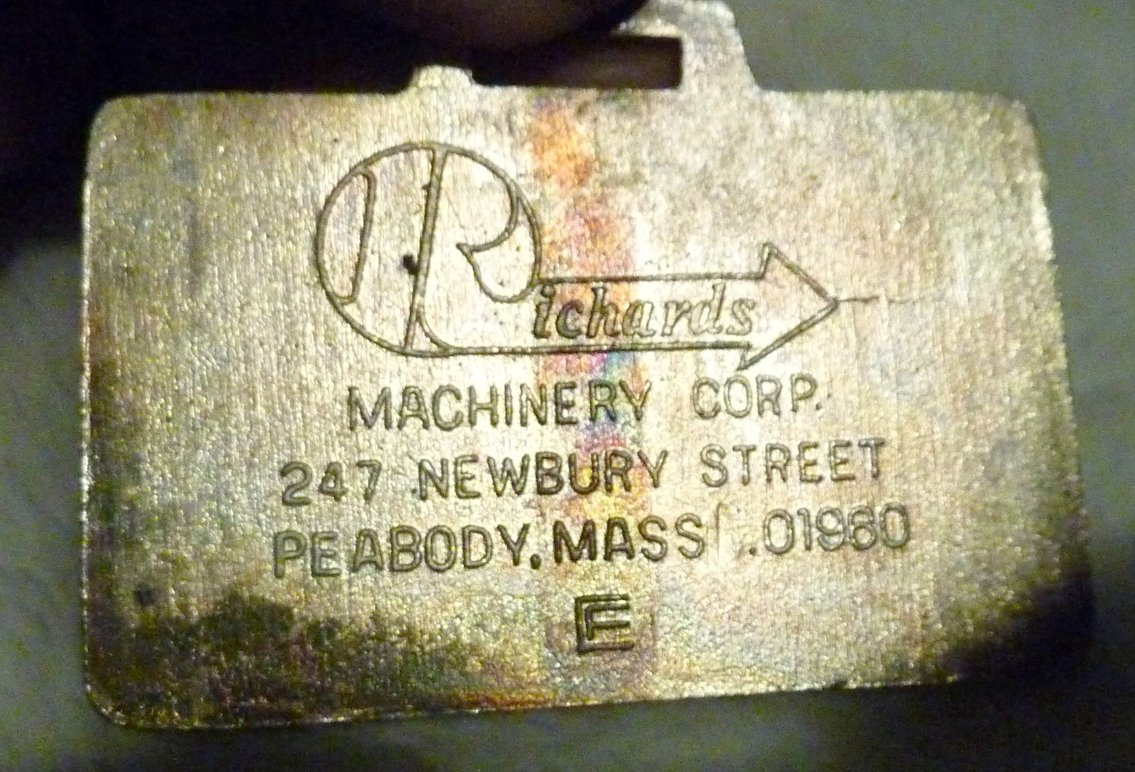 Vintage “Richards Machinery Corp” John Deere Dealer Heavy-Equipment Badge / Fob
