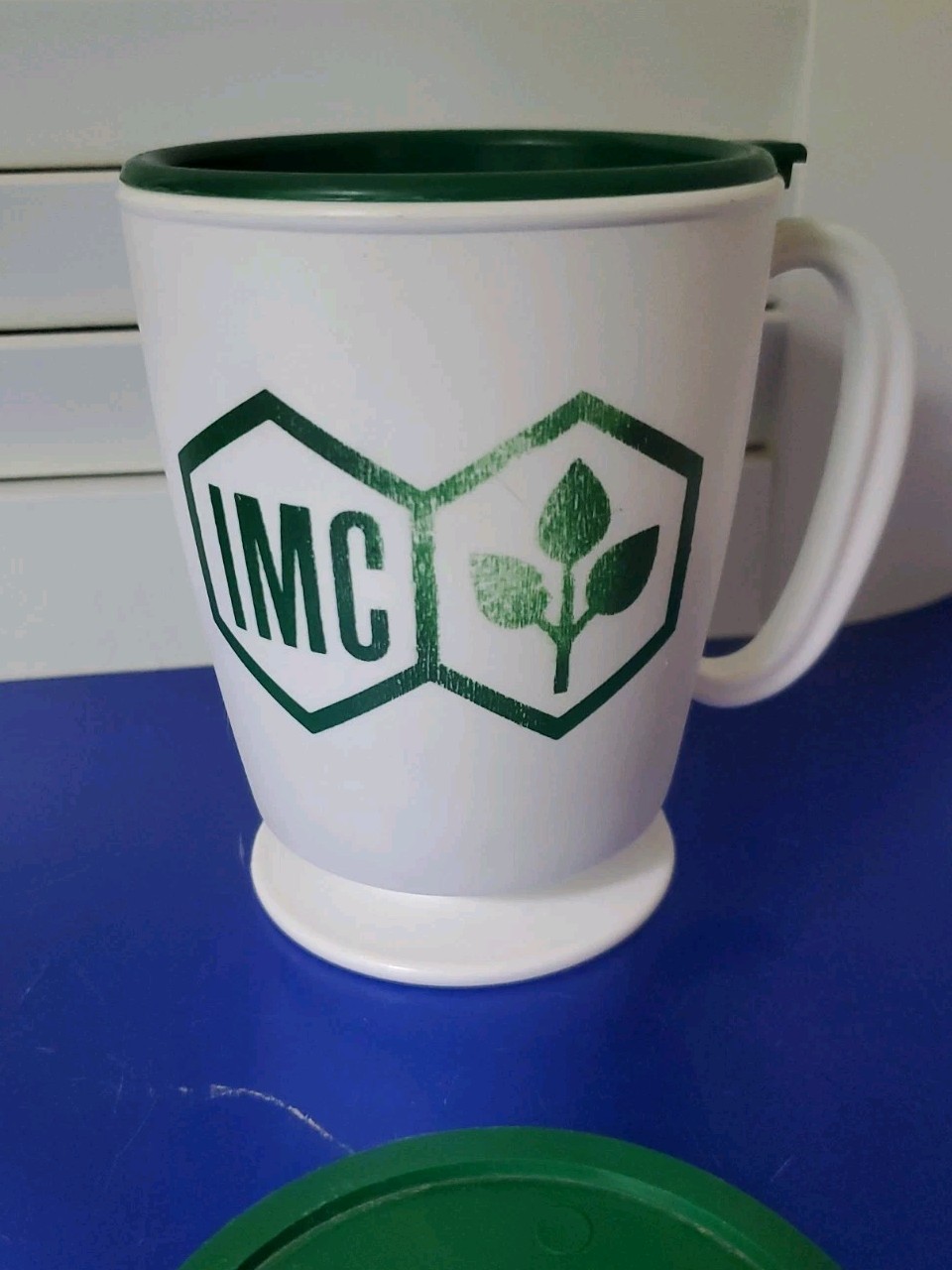 VTG IMC International Minerals Chemical Plastic Travel Mug Dashboard Holder Lid