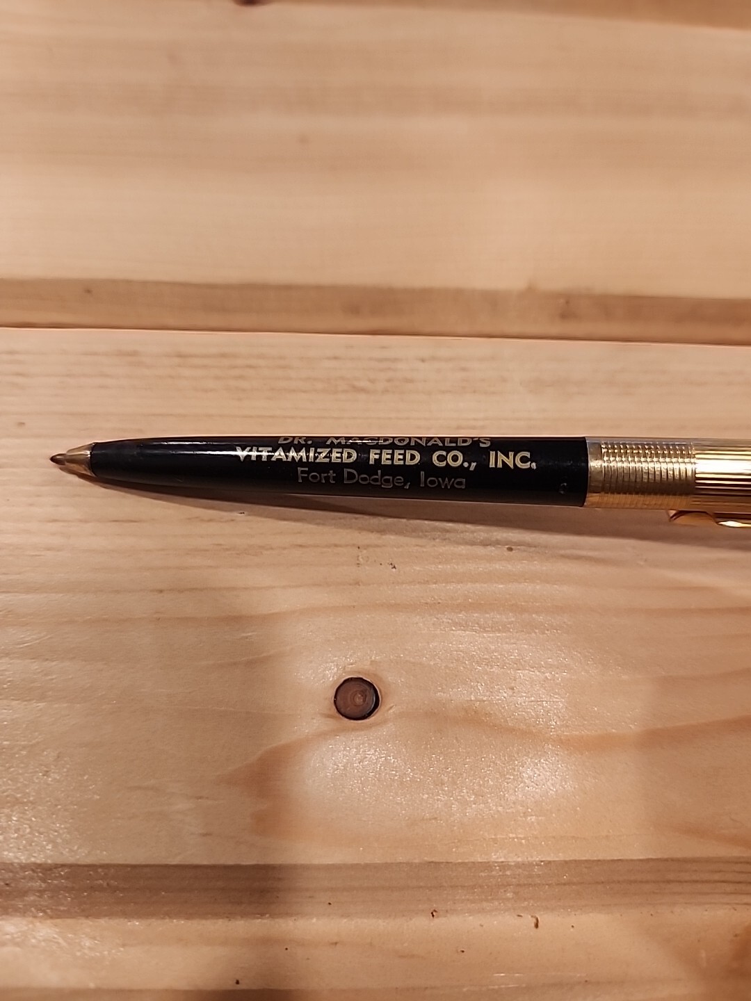 Vtg Dr MacDonald&rsquo;s Vitamized Feed Co Pen Fort Dodge Iowa