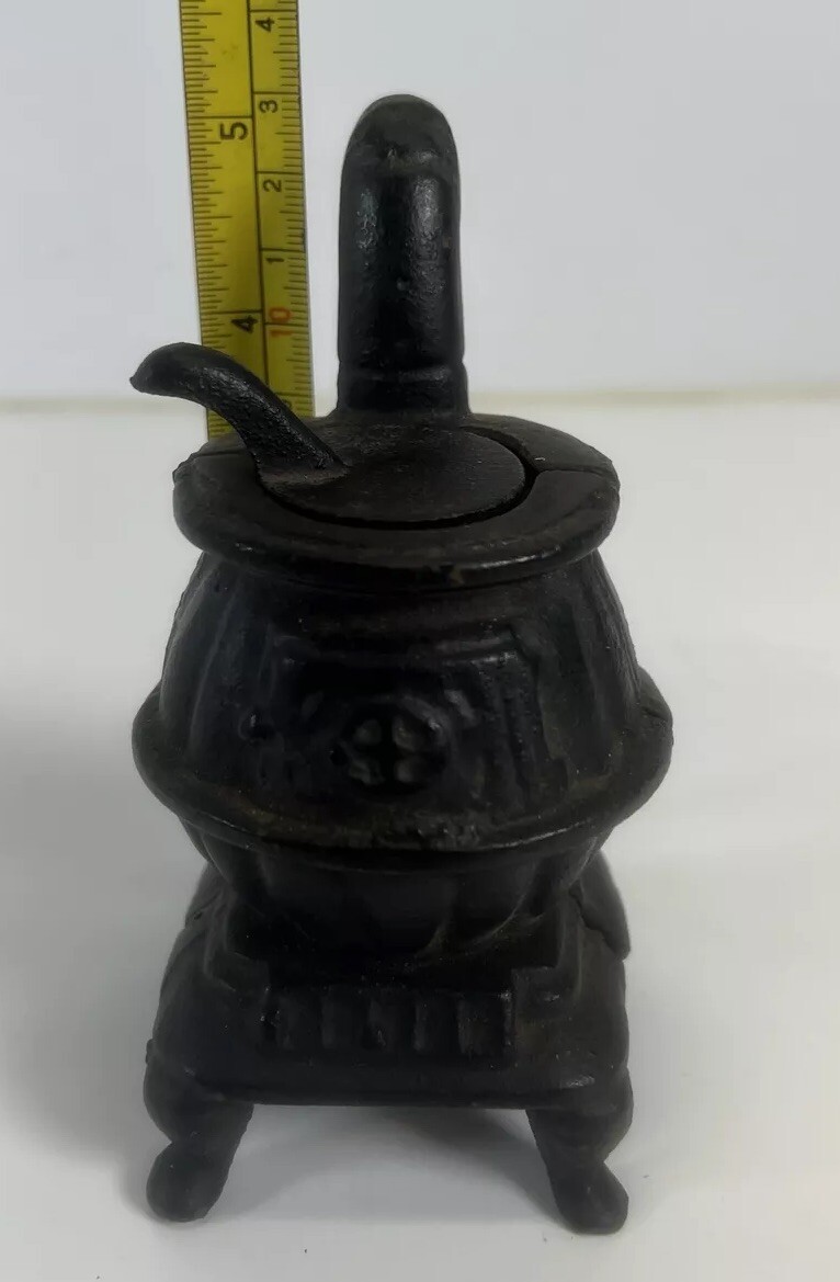 Black Pot Belly Stove Cast Metal Salesman Sample Rare & Hard to Find Retro