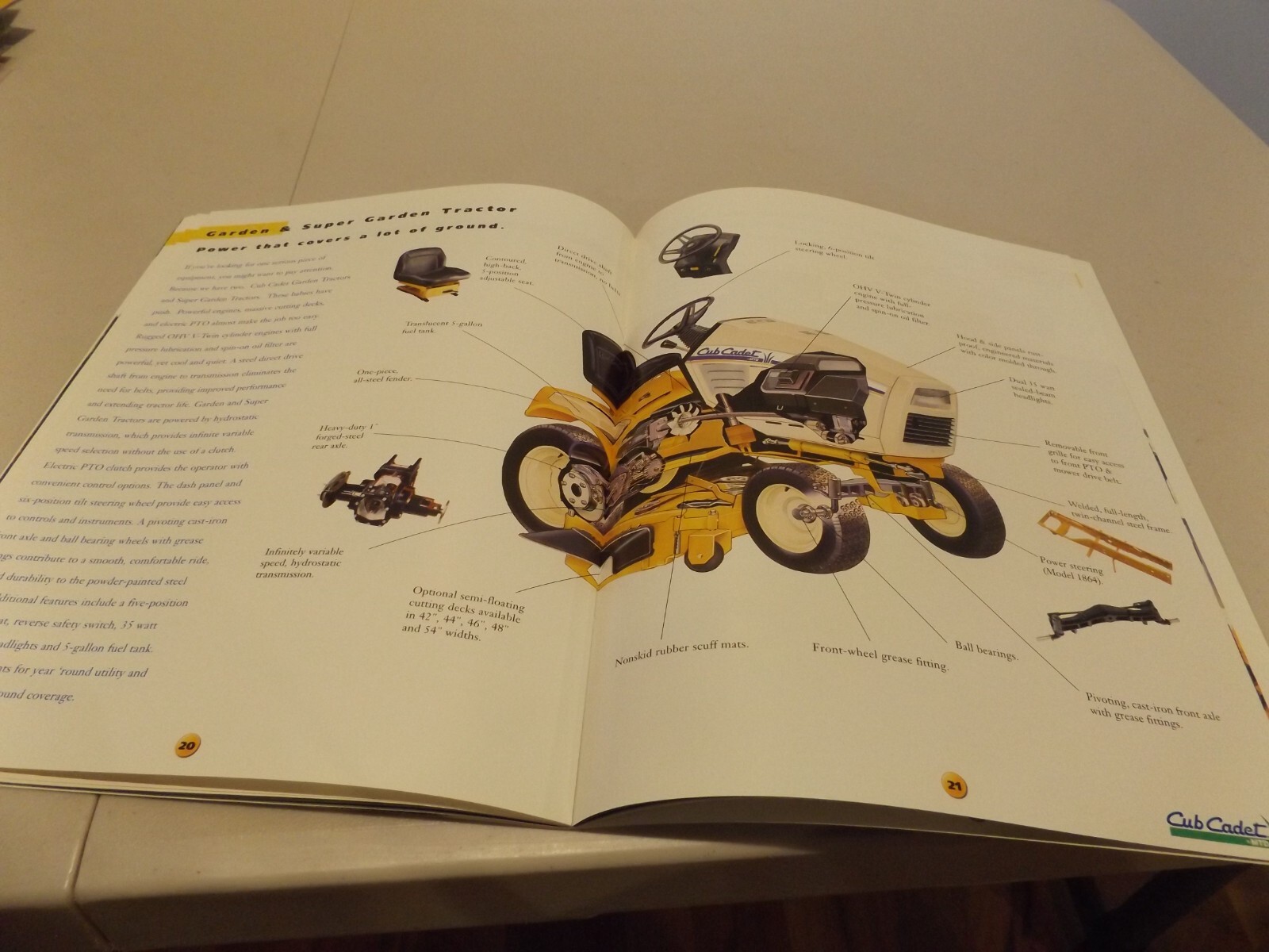 CUB CADET by MTD SERIES 2000 GARDEN TRACTORS, LIT # 773-0300 12/96