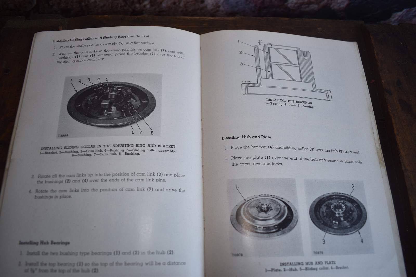 1950s Caterpillar Servicemen&rsquo;s Reference Book for D8 Tractor Repair Manual
