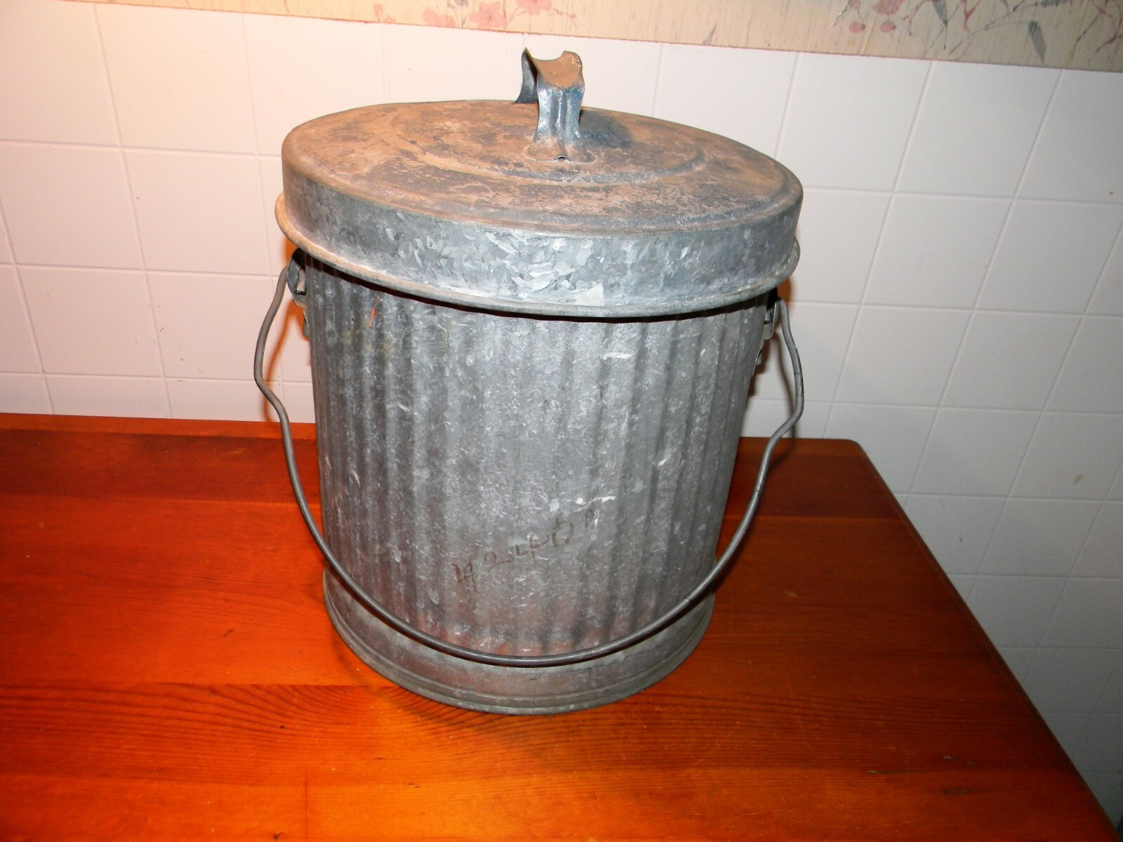 VINTAGE HAND BUCKET INDIAN LABEL 11 INCH TALL ZINC COATED WITH HANDEL PAIL
