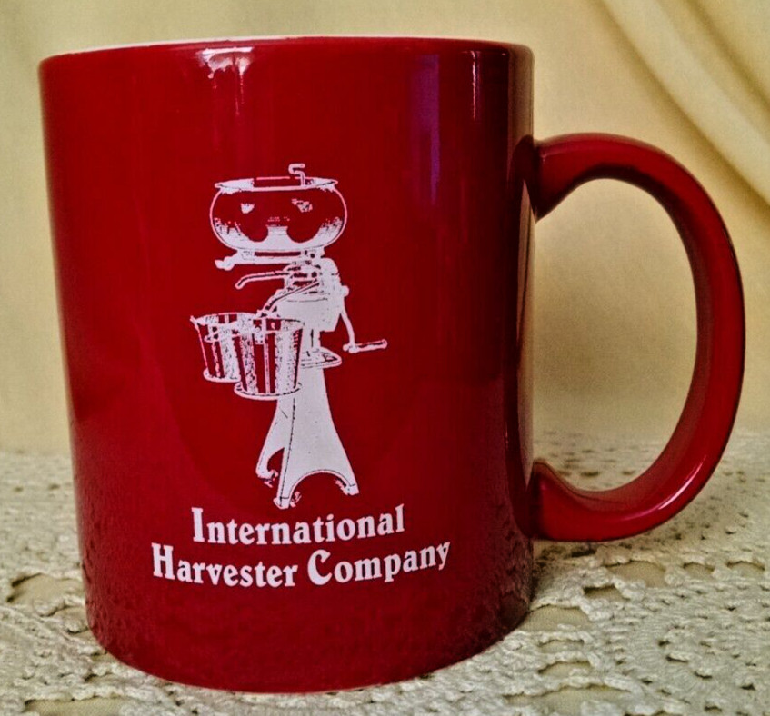 INTERNATIONAL HARVESTER MUG STEAM THRESHERS REUNION 1998 EXPO ROLLAG MINNESOTA.