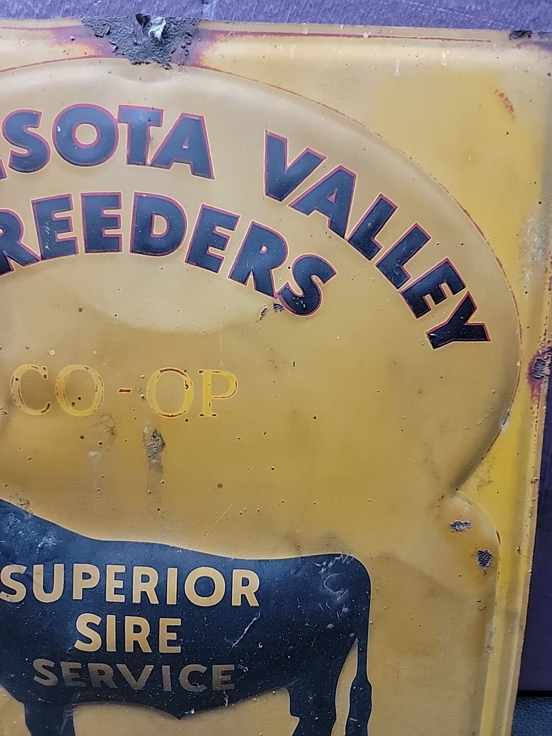 MINNESOTA VALLEY BREEDERS CO-OP Embossed Metal Sign 13&Prime;x12&Prime; / A-M Sign Co. 8-53