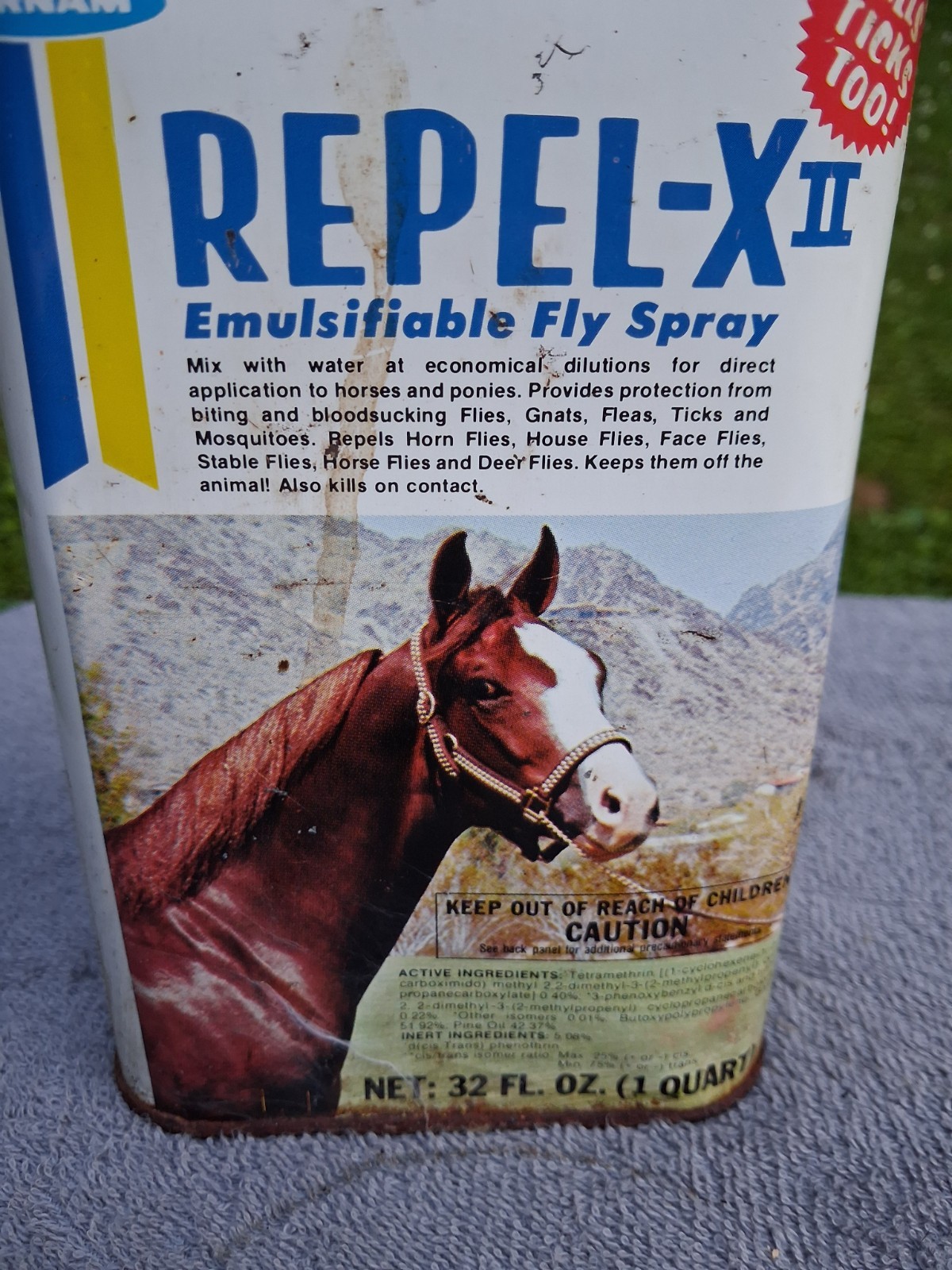 Graphic Antique Horse Advertising Can / Farm