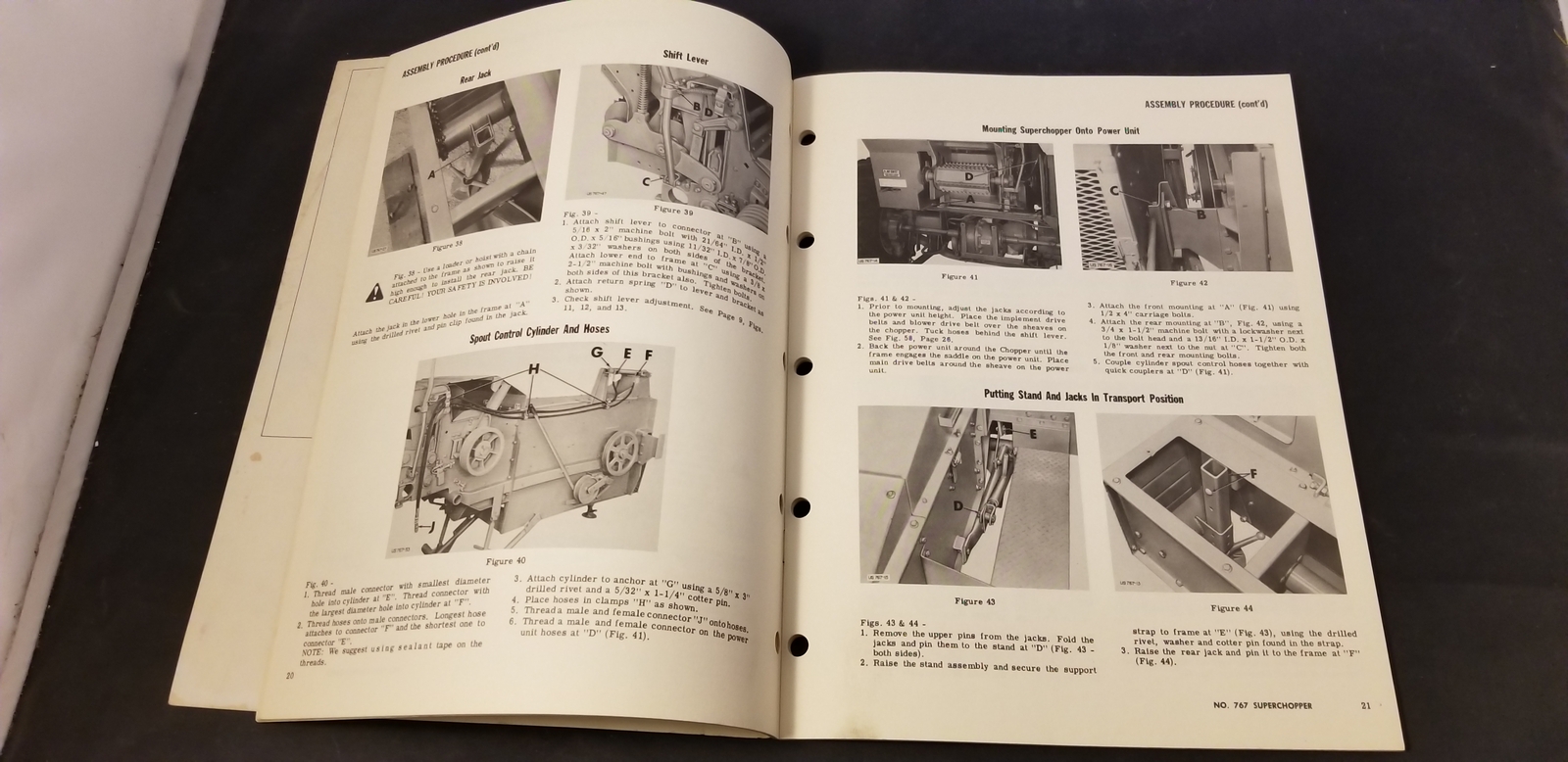 1976 Avco New Idea No 767 Uni-SuperChopper Forage Harvester Operators Manual