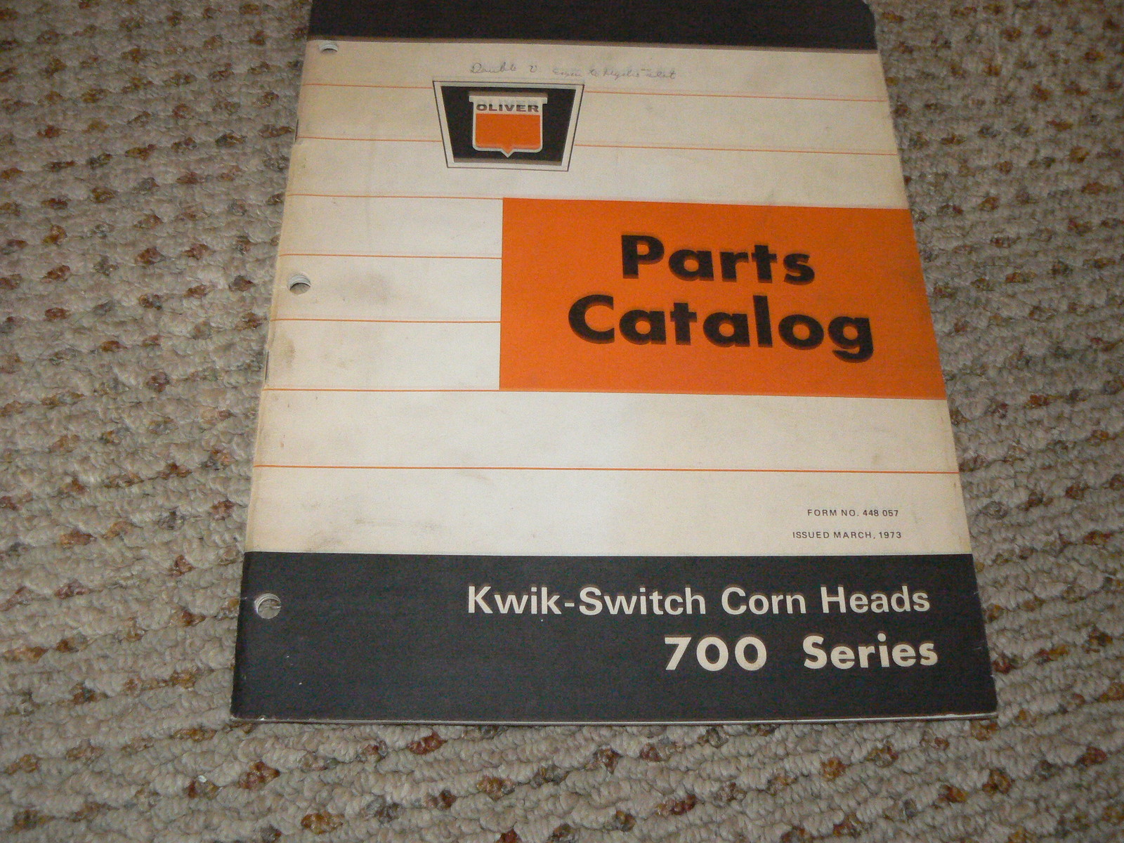 Oliver White Tractor 700 Series Kwik-Switch Corn Heads Dealer&rsquo;s Parts Book
