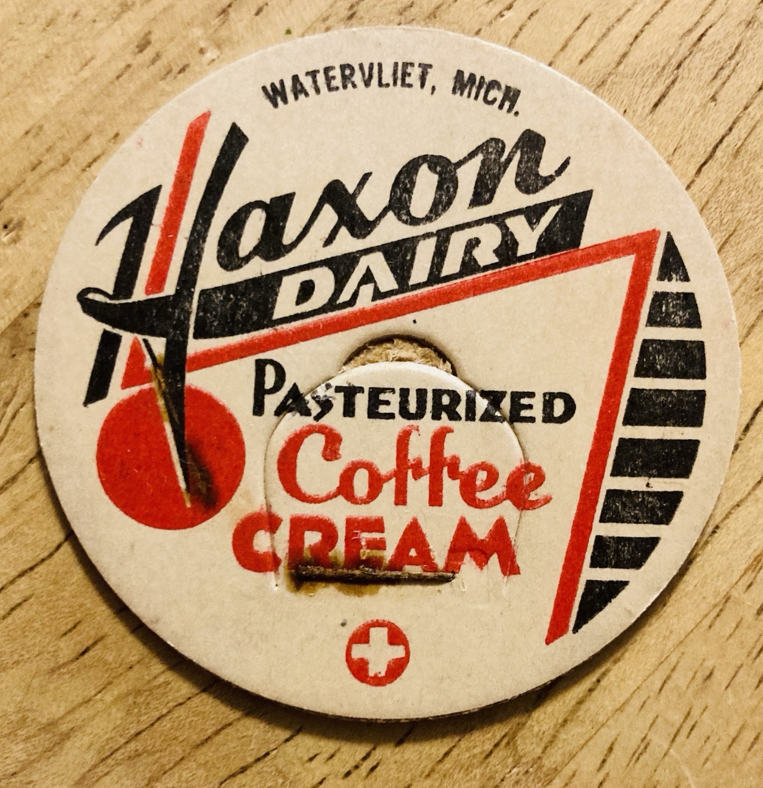 MILK BOTTLE CAP~HAXON DAIRY FARM, WATERVLIET, MICH. COFFEE CREAM