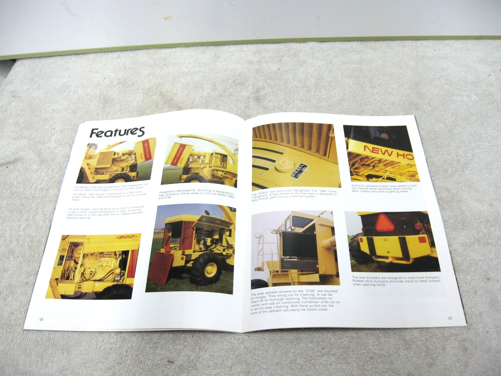 VINTAGE 1982 NEW HOLLAND SELF PROPELLED HARVESTER BROCHURE 1900 2100