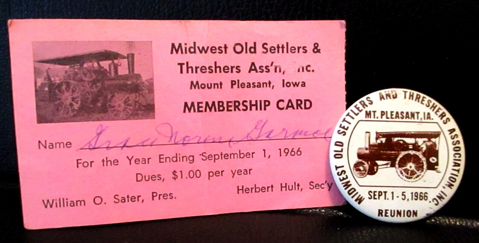 Midwest Old Settlers Threshers Mt Pleasant Iowa IA 1966 Membership Card & Button