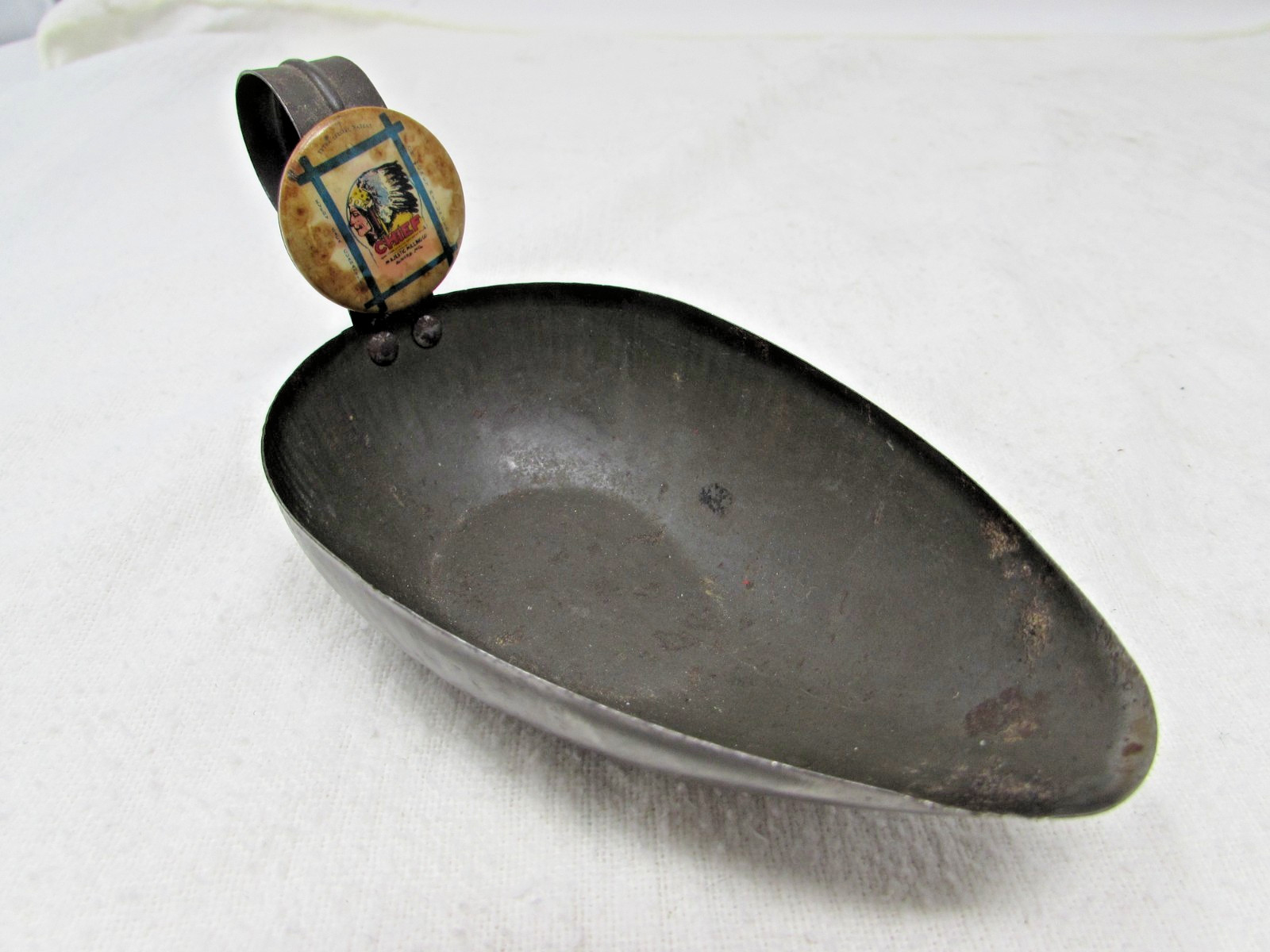 Antique Aurora Mo. Chief Majestic Milling Co. Flour Scoop