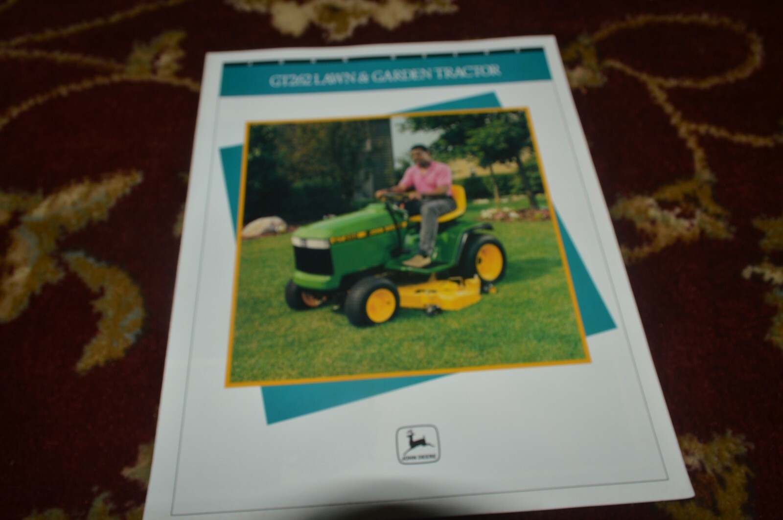 John Deere GT262 Lawn & Garden Tractor For 1992 Brochure FCCA
